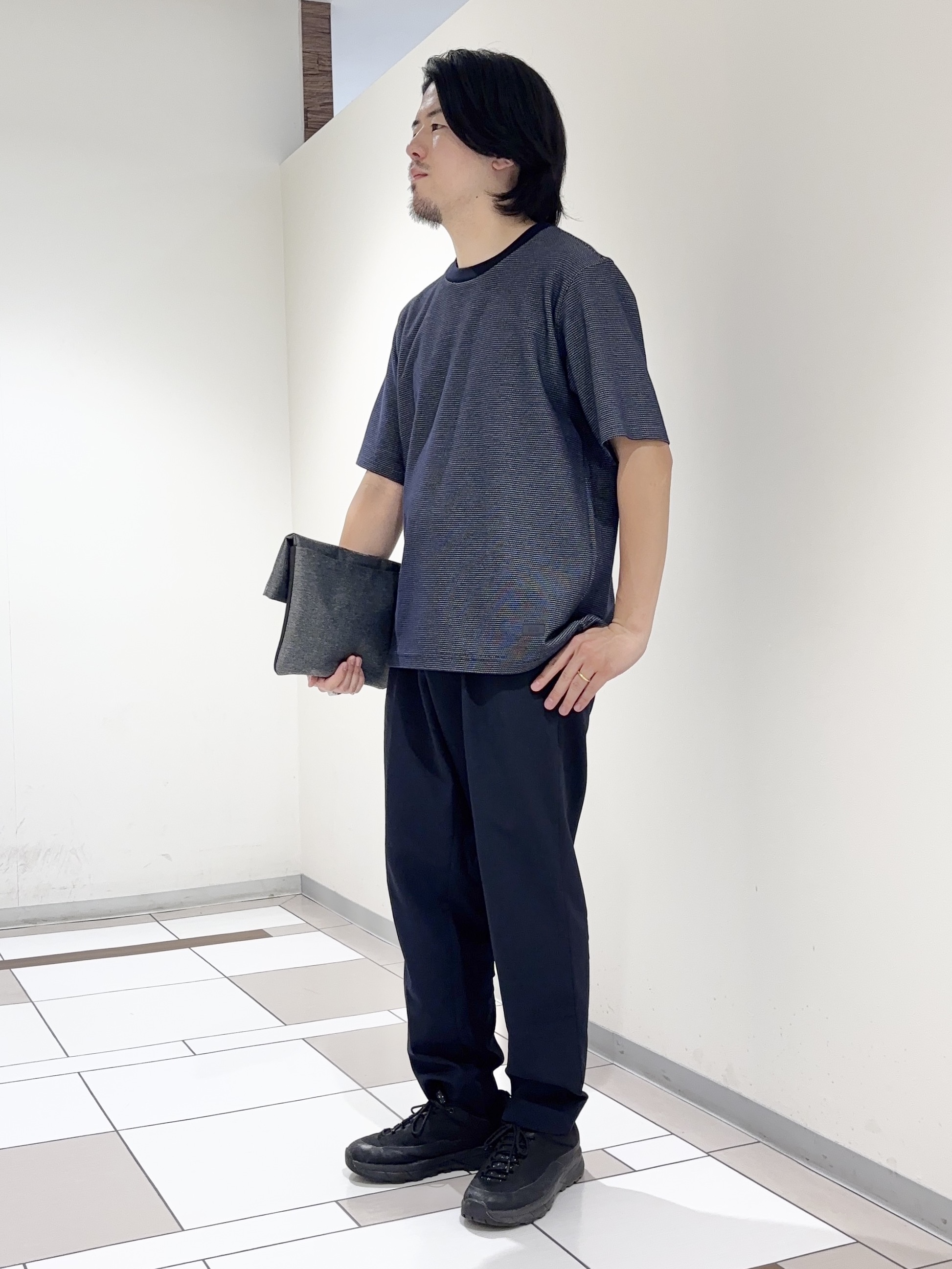 及川さんの「TAKEO KIKUCHI｜【抗菌防臭】ステイフレッシュ Tシャツ」を使ったコーディネート