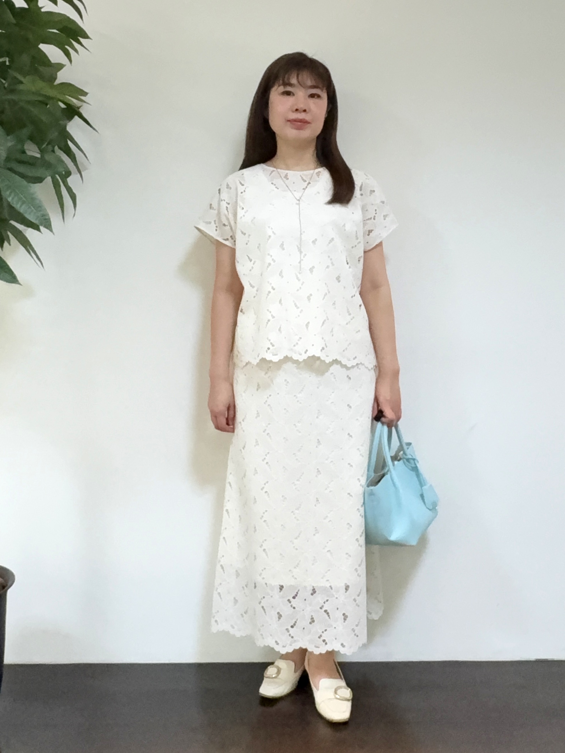 CHISATOさんの「UNTITLED｜【セットアップ可/品のある透け感】リーフレースブラウス」を使ったコーディネート