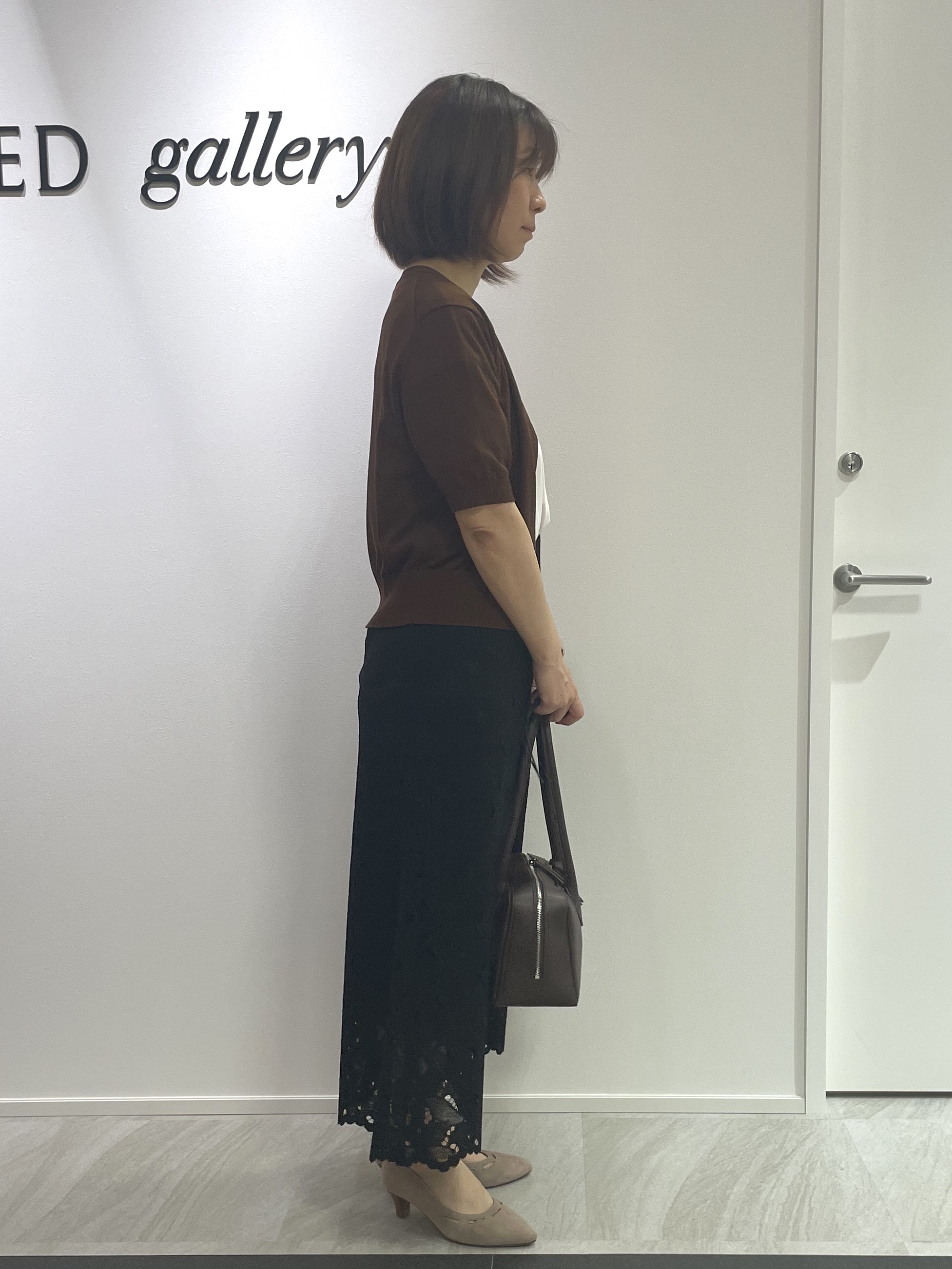 hanaさんの「UNTITLED｜【すっきりコンパクト】ドライタッチ5分袖カーディガン」を使ったコーディネート