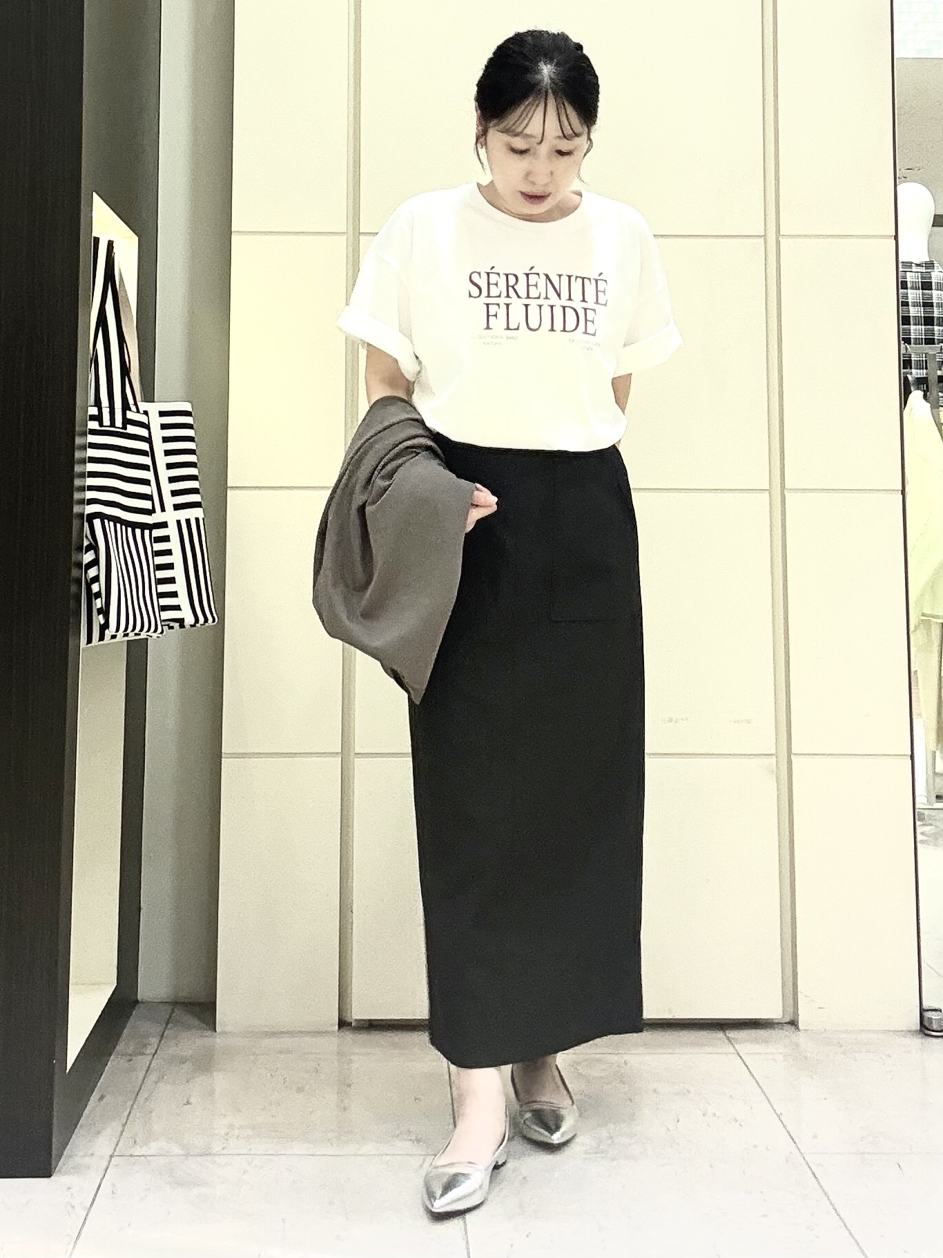 mori.さんの「UNTITLED｜【アンサンブル可/日除け・冷房対策】シアーレーヨンZIPカーディガン」を使ったコーディネート