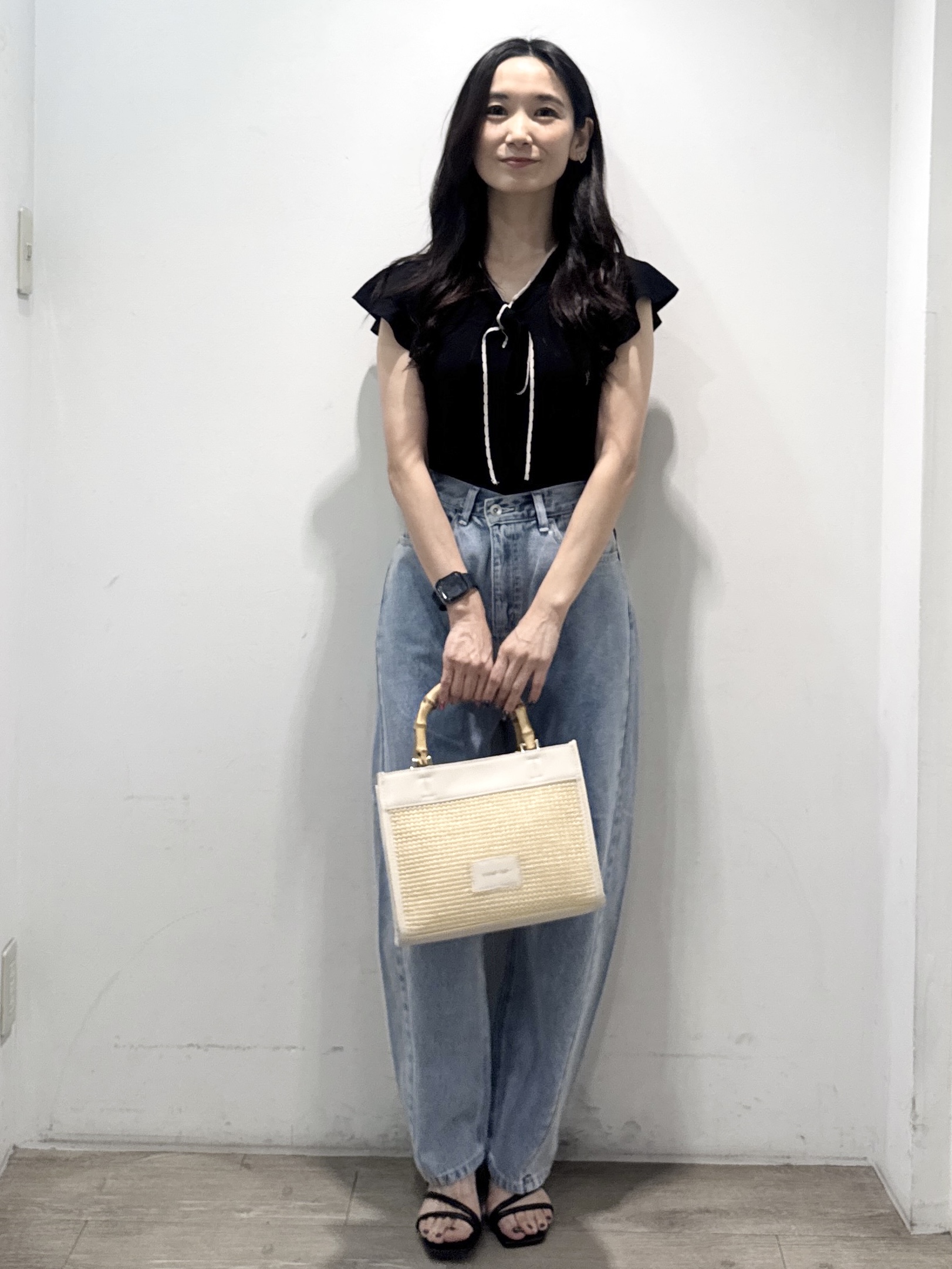 yuicciさんの「OPAQUE.CLIP｜【UVケア／接触冷感】バイカラーボウタイフリルトップス《洗濯機OK》」を使ったコーディネート