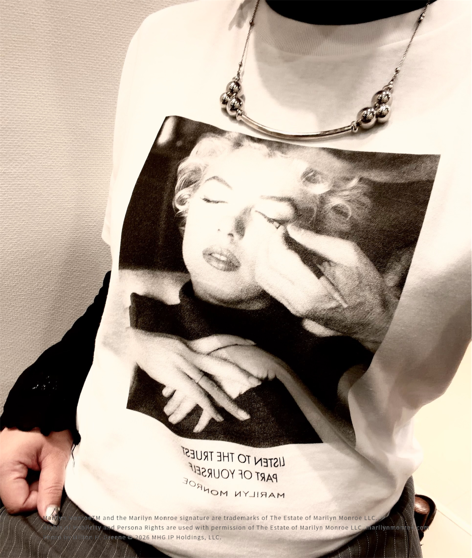 735さんの「TAKEO KIKUCHI｜【別注】マリリン・モンロー/フォトTシャツ」を使ったコーディネート