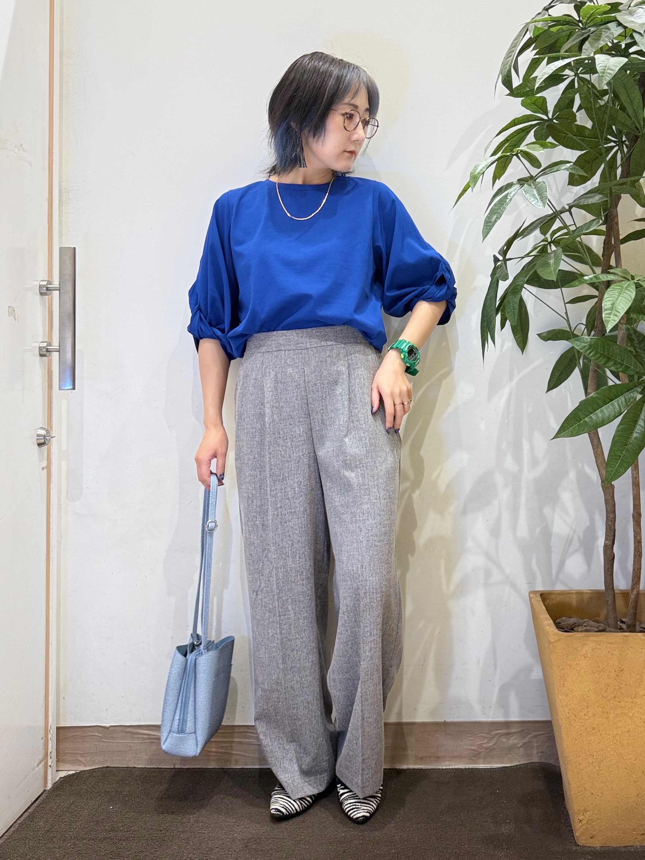 misakiさんの「SHOO･LA･RUE｜ON・OFF大活躍ツイストスリーブトップス」を使ったコーディネート