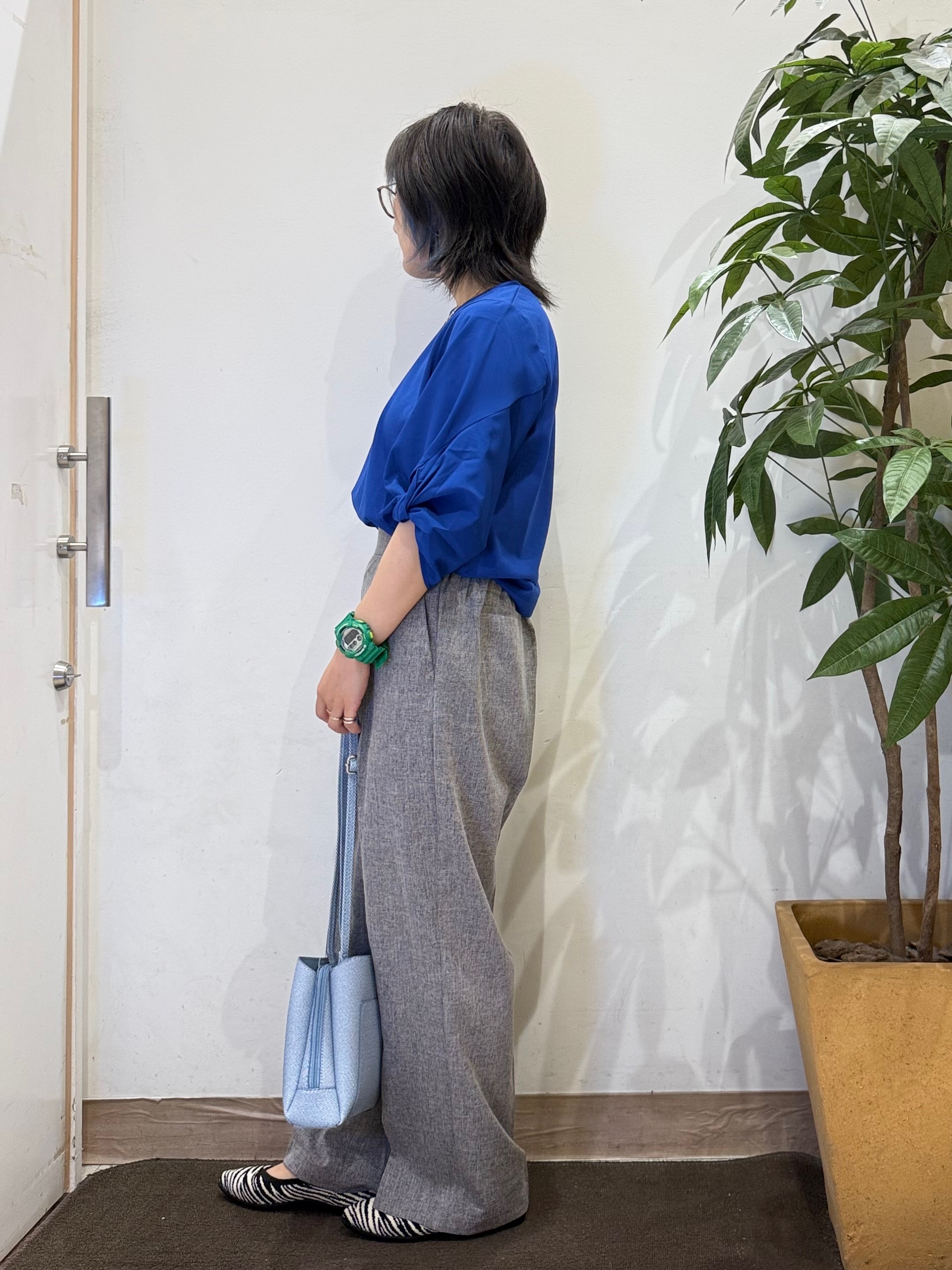misakiさんの「SHOO･LA･RUE｜ON・OFF大活躍ツイストスリーブトップス」を使ったコーディネート