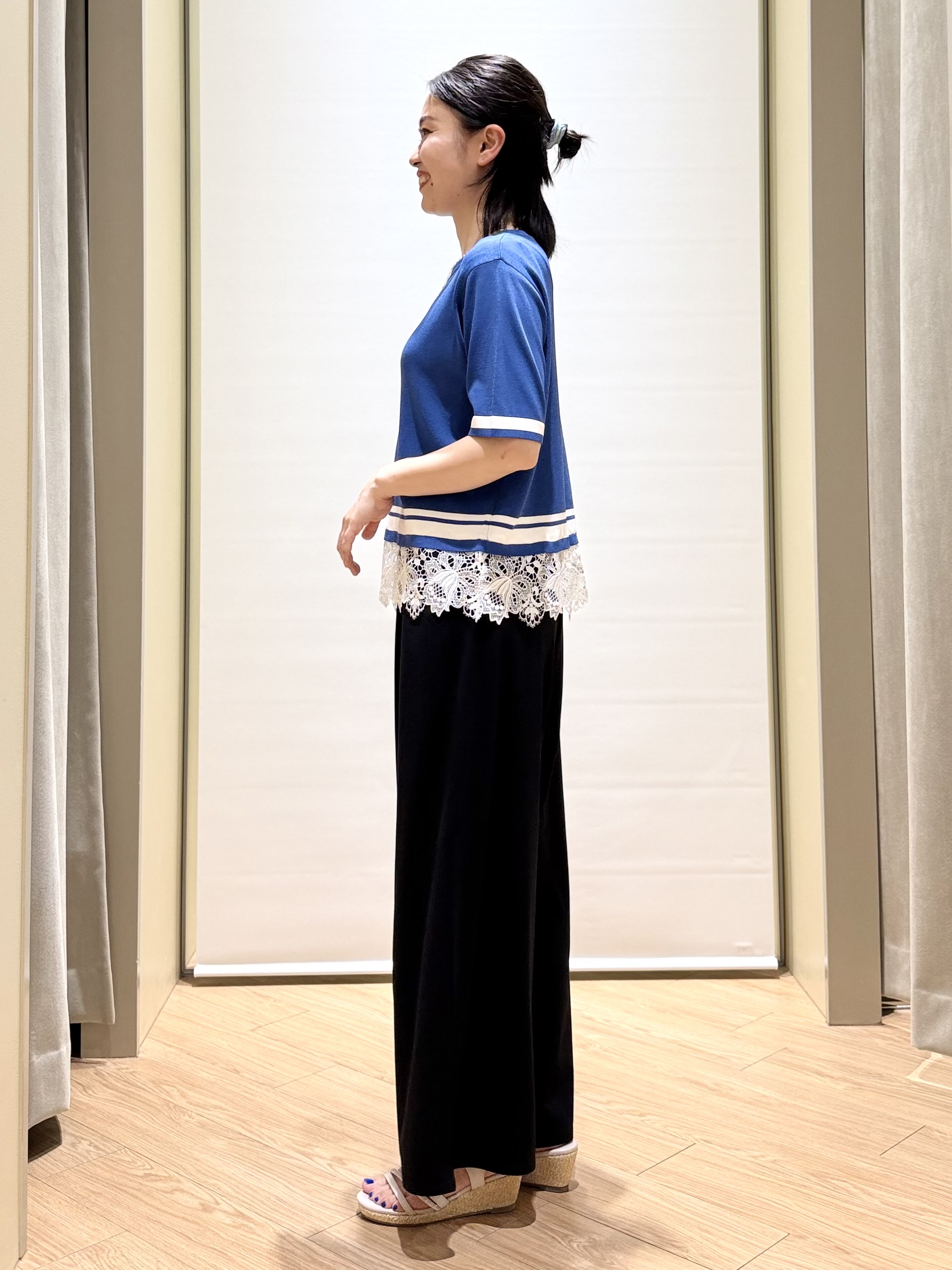 あんりさんの「grove｜【シリーズ累計36万枚／UVカット・ひんやり・洗濯機OK】やわらかドライタッチレースドッキングニット」を使ったコーディネート