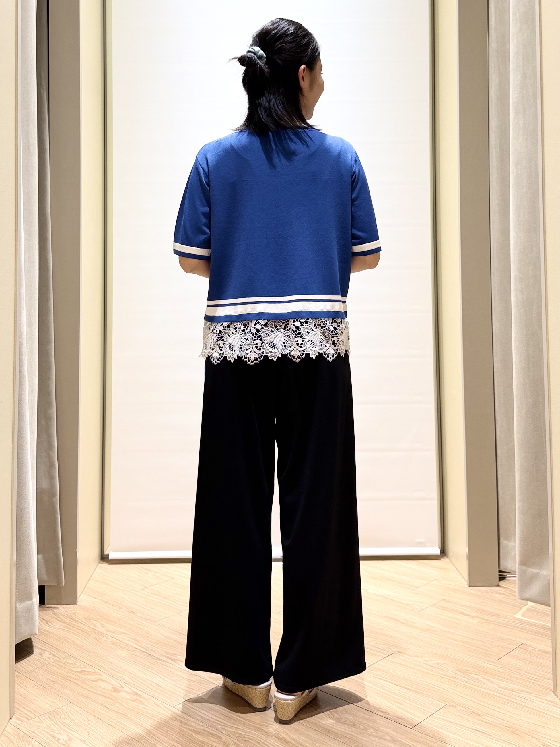 あんりさんの「grove｜【シリーズ累計36万枚／UVカット・ひんやり・洗濯機OK】やわらかドライタッチレースドッキングニット」を使ったコーディネート
