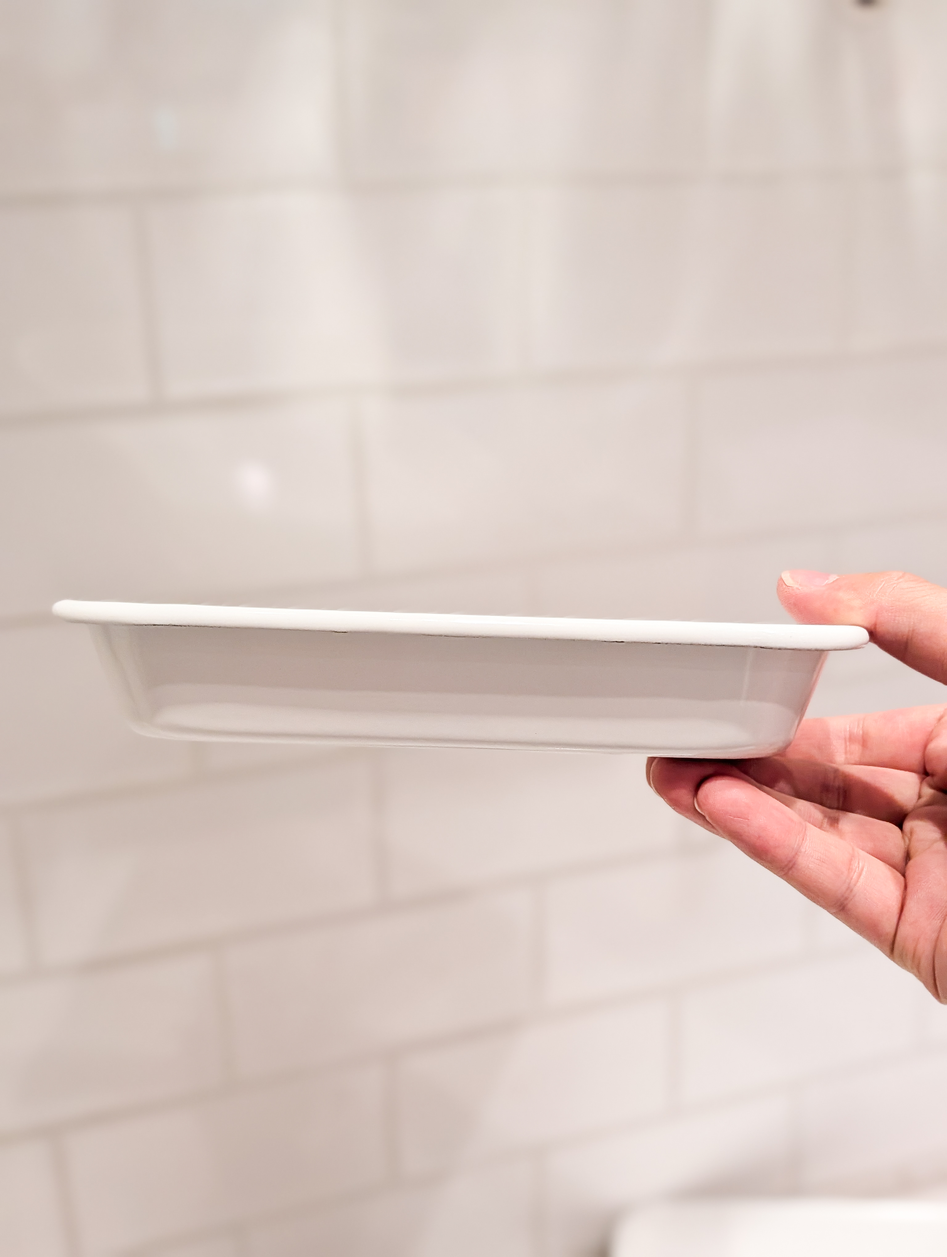 シモさんの「212 KITCHEN STORE｜野田琺瑯 バット ホワイト 21取」を使ったコーディネート
