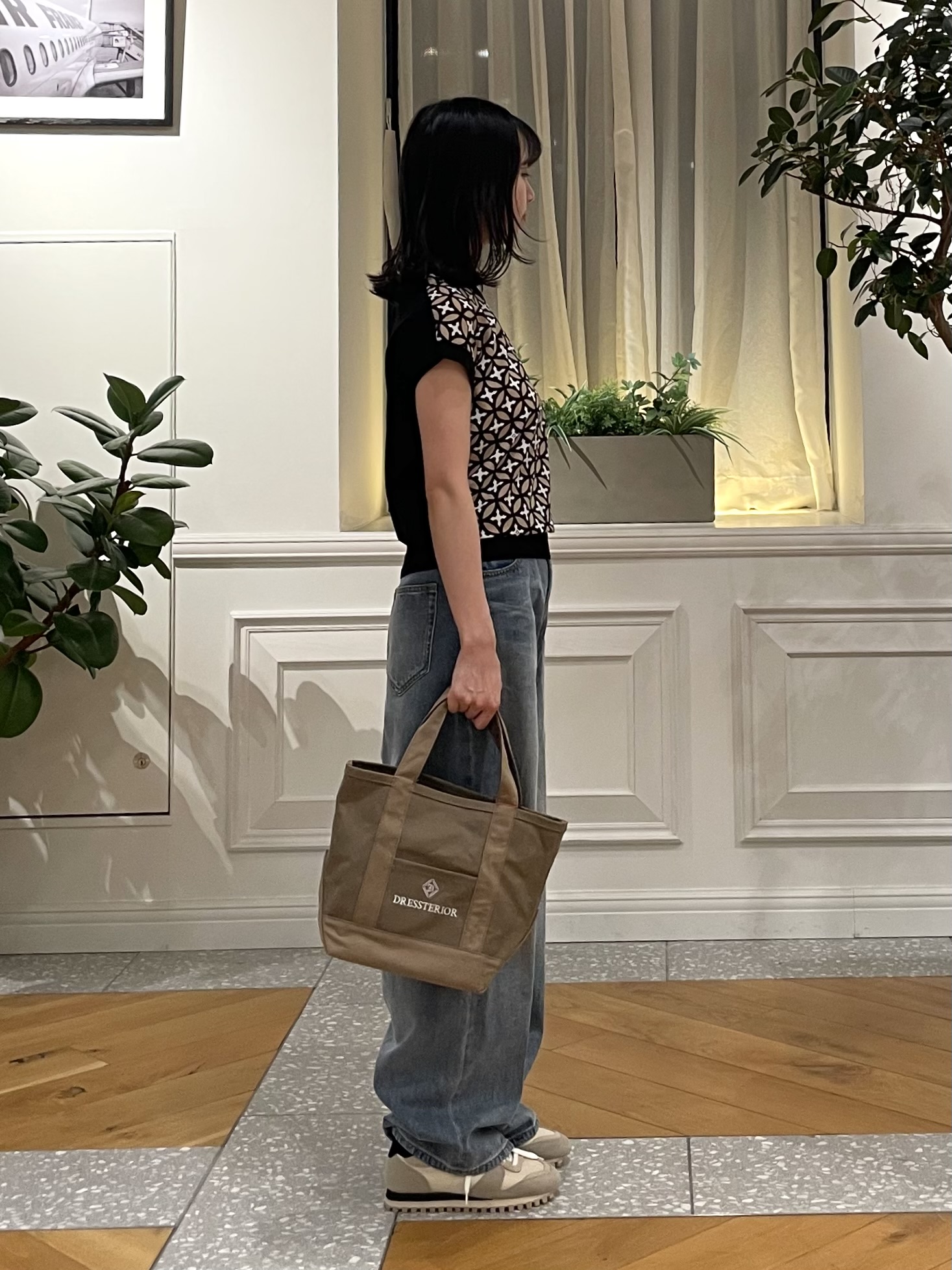 Lilyさんの「DRESSTERIOR｜ヴィンテージ加工ワイドデニムパンツ」を使ったコーディネート