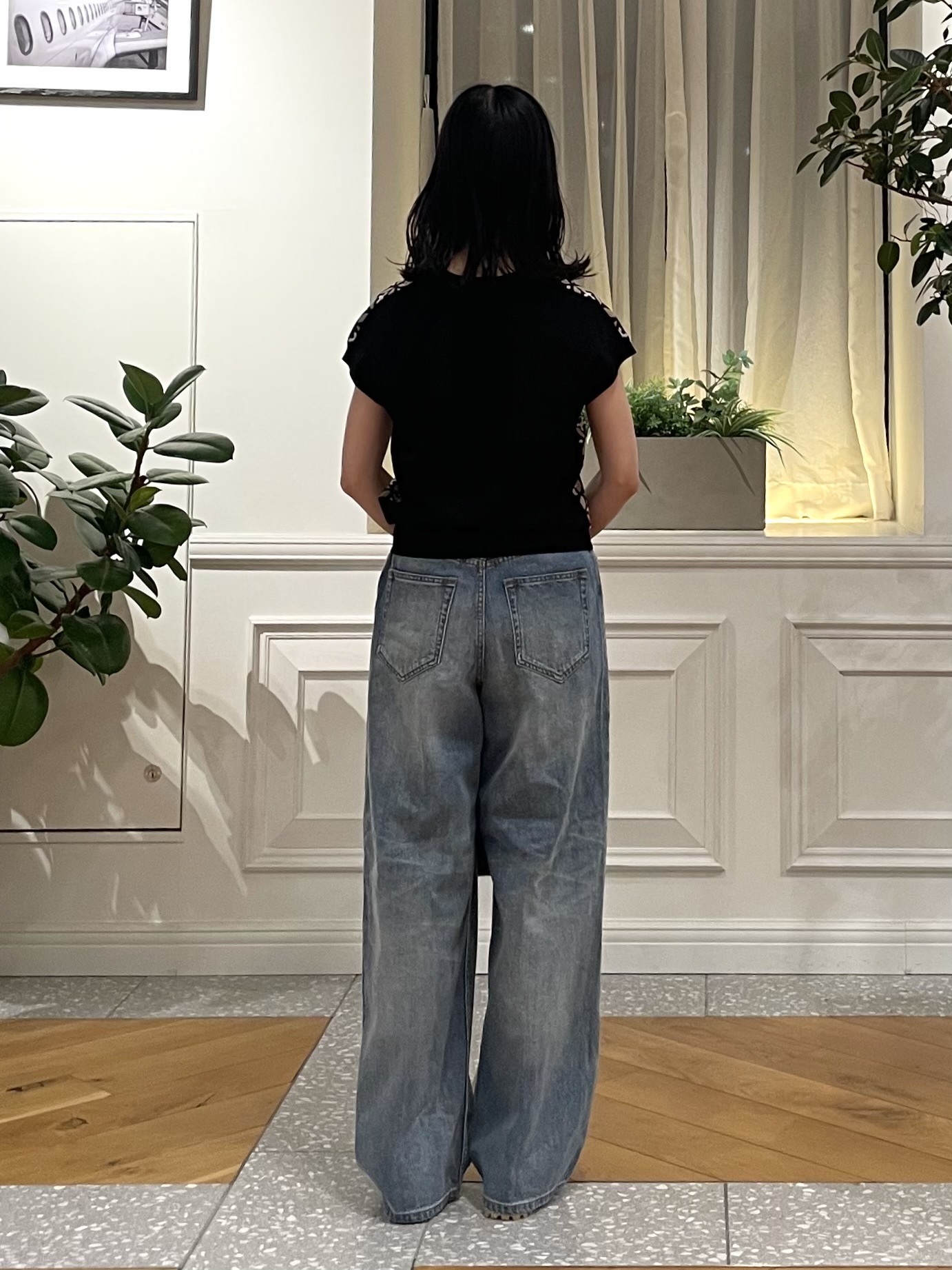 Lilyさんの「DRESSTERIOR｜ヴィンテージ加工ワイドデニムパンツ」を使ったコーディネート