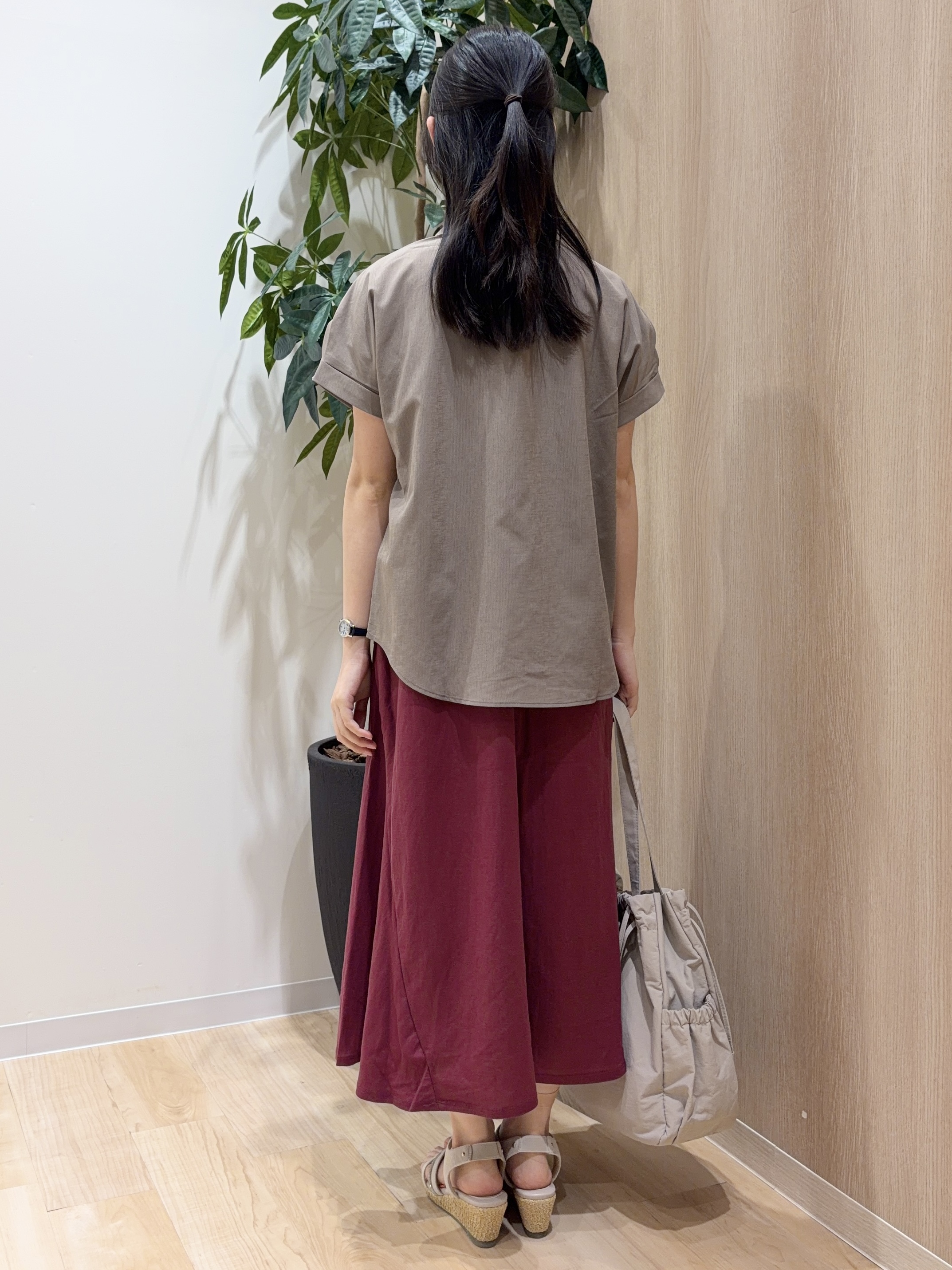 ayaneさんの「grove｜【低身長さんも選べる着丈】モクロディフレンチワンピース」を使ったコーディネート