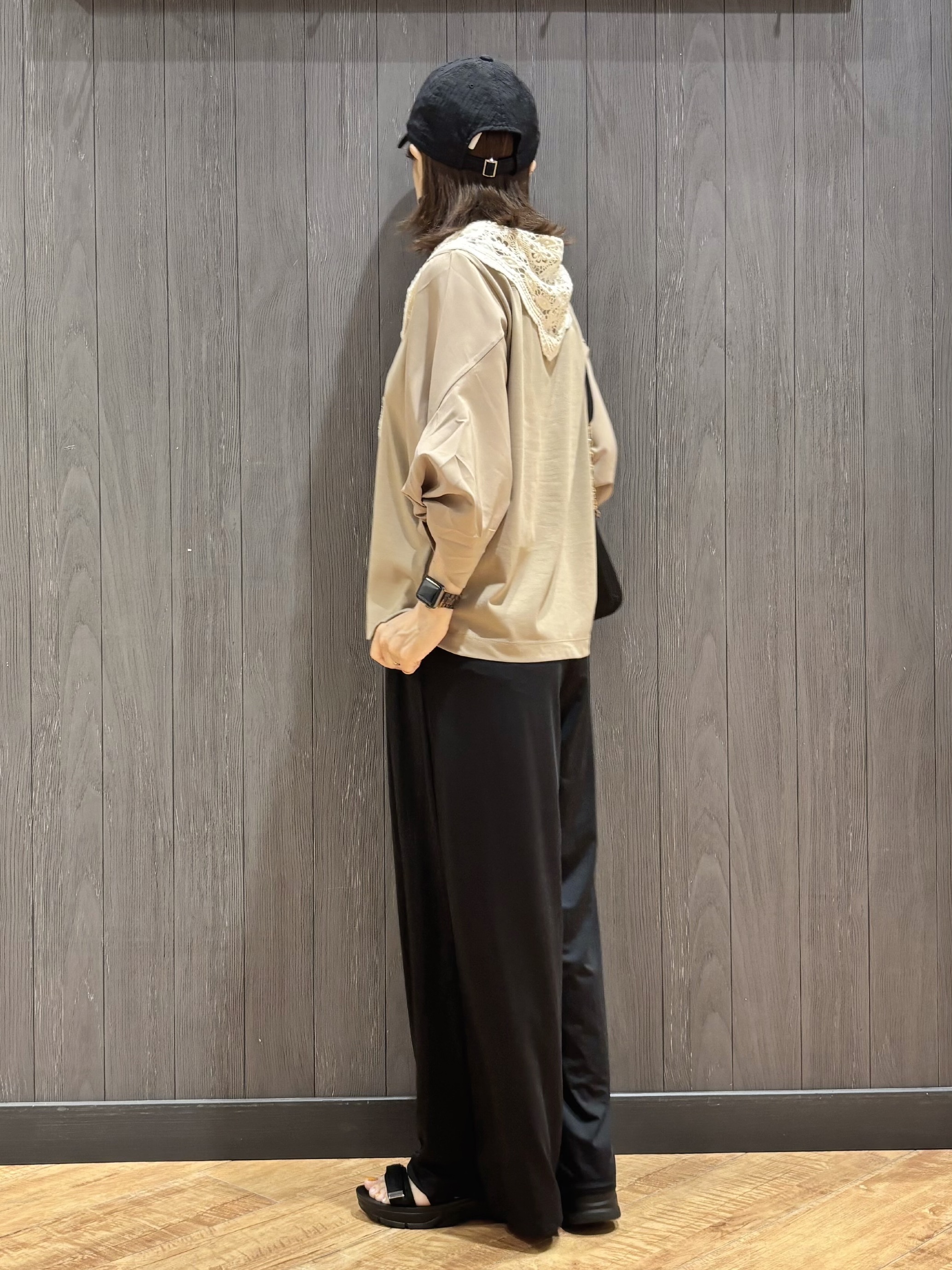 meiさんの「SHOO･LA･RUE｜ON・OFF大活躍ツイストスリーブトップス」を使ったコーディネート