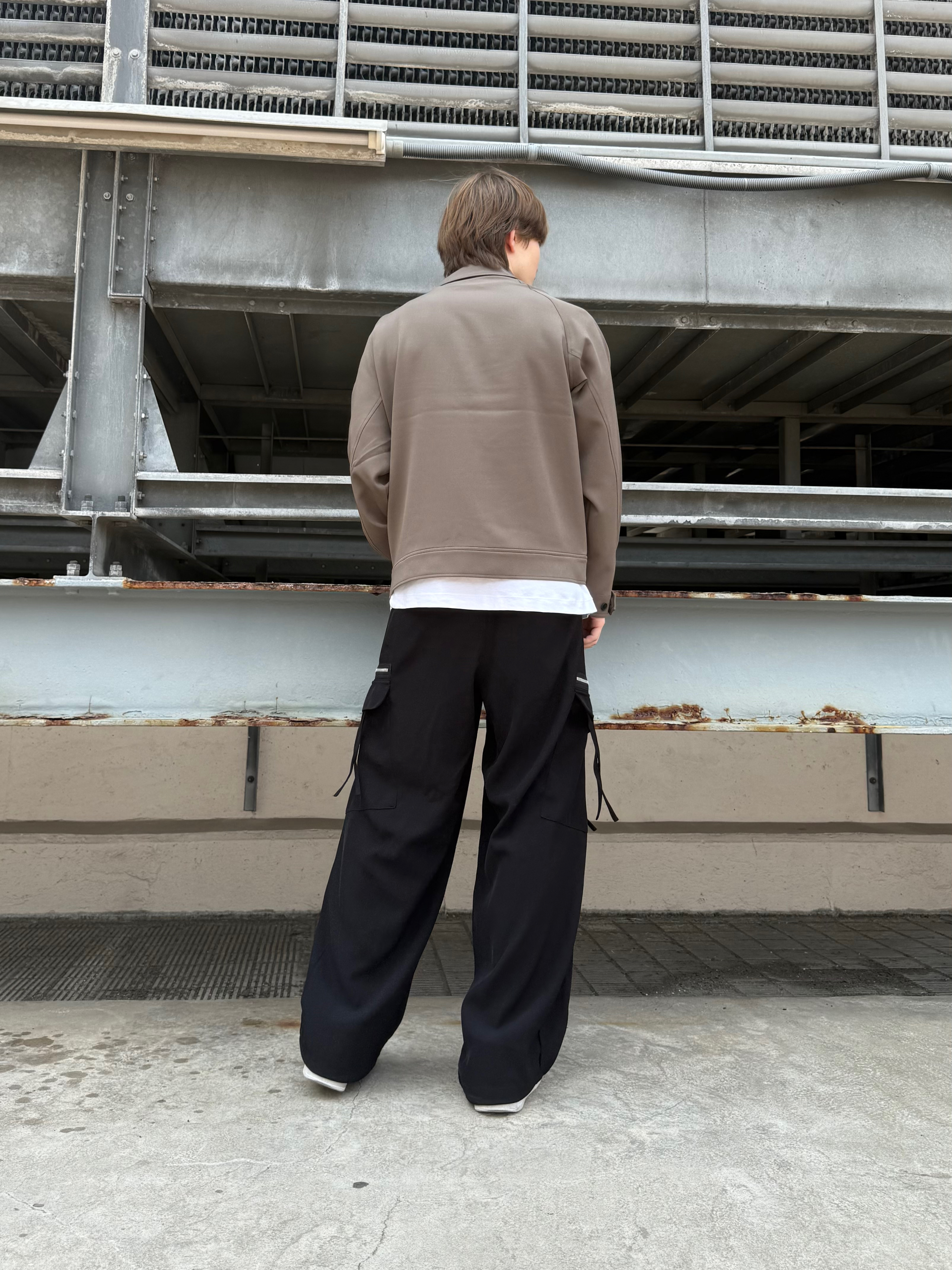 カネダさんの「tk.TAKEO KIKUCHI｜【防シワ／ストレッチ】smart shift series ジップブルゾン」を使ったコーディネート
