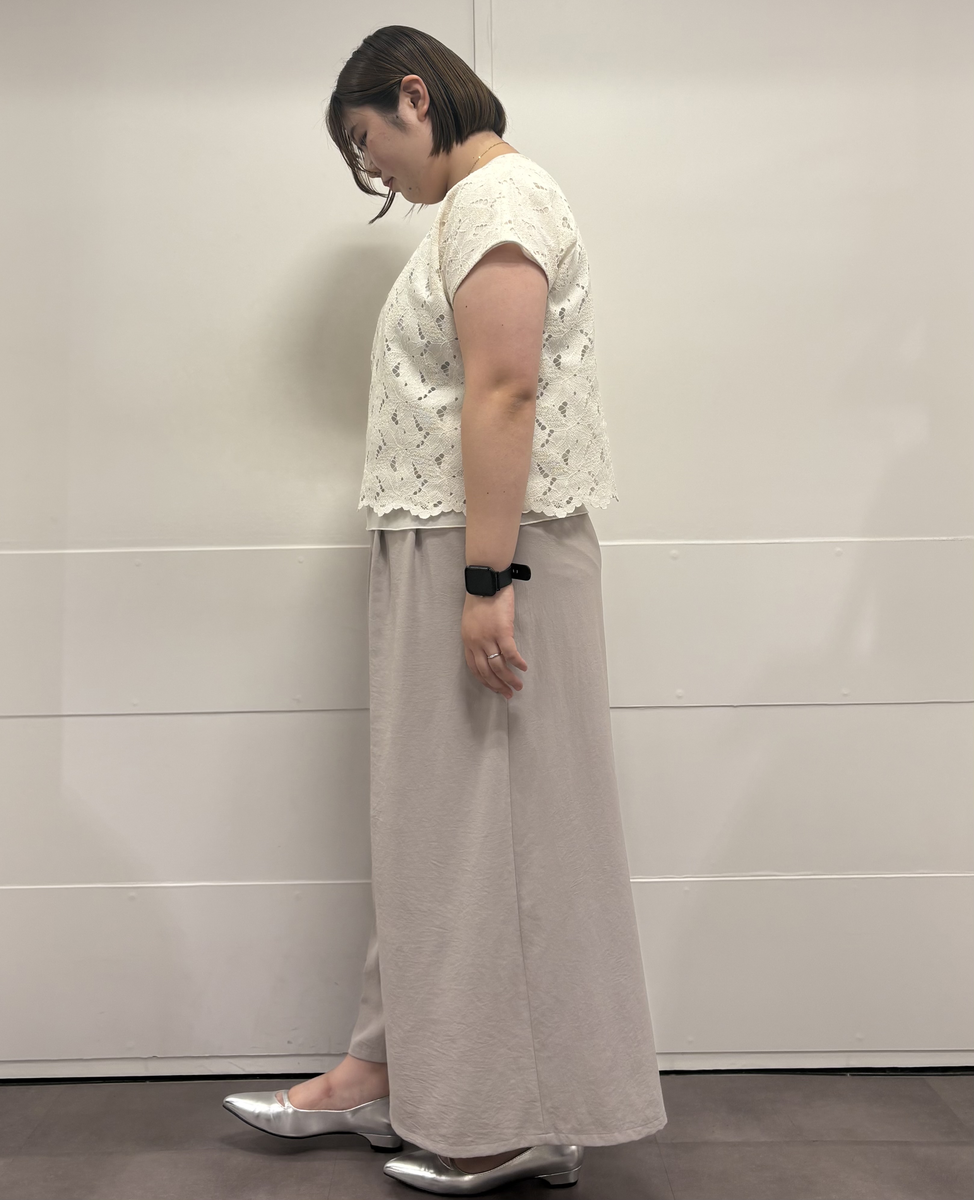 MIさんの「UNTITLED｜【セットアップ可/品のある透け感】リーフレースブラウス」を使ったコーディネート