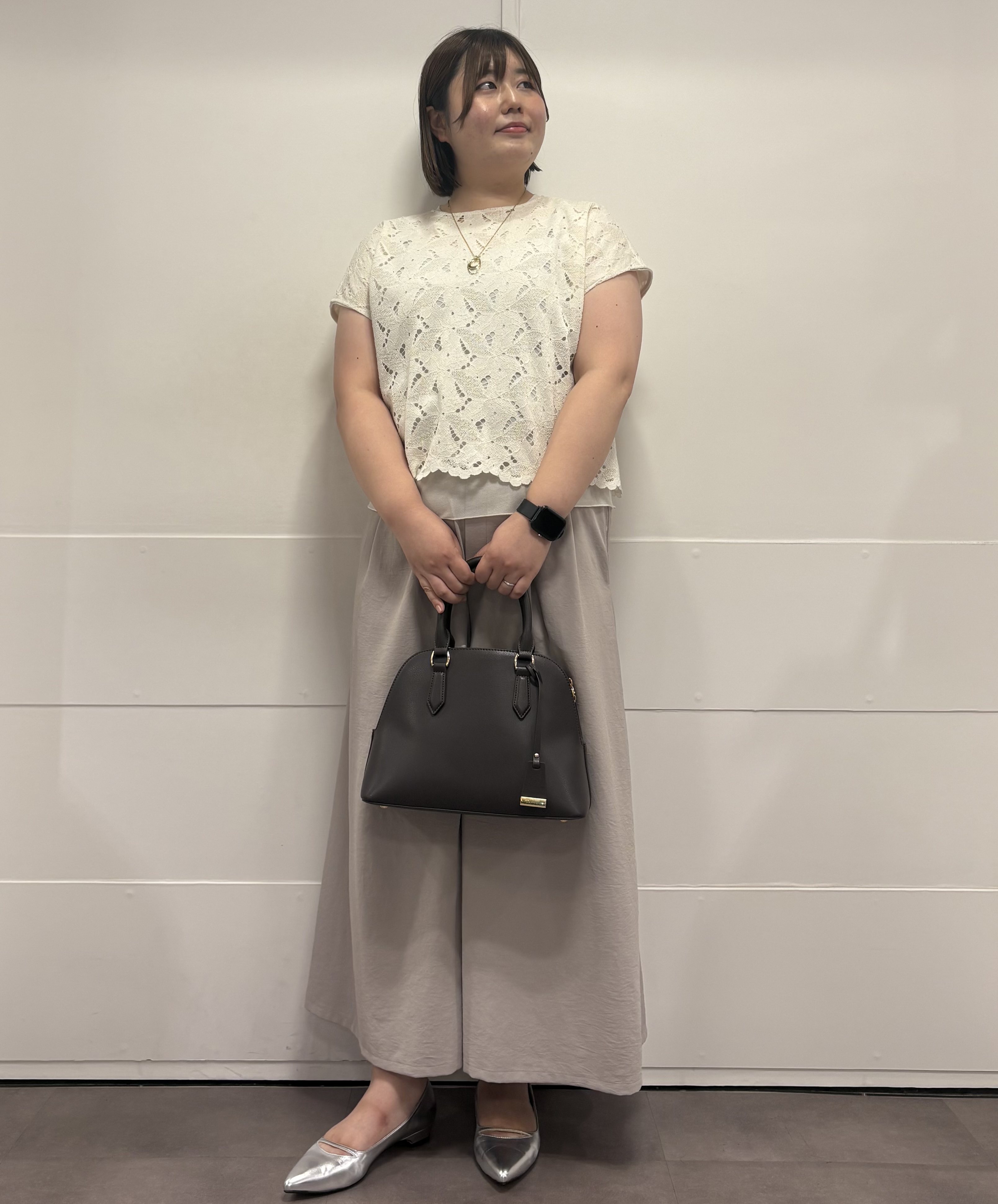 MIさんの「UNTITLED｜【セットアップ可/品のある透け感】リーフレースブラウス」を使ったコーディネート