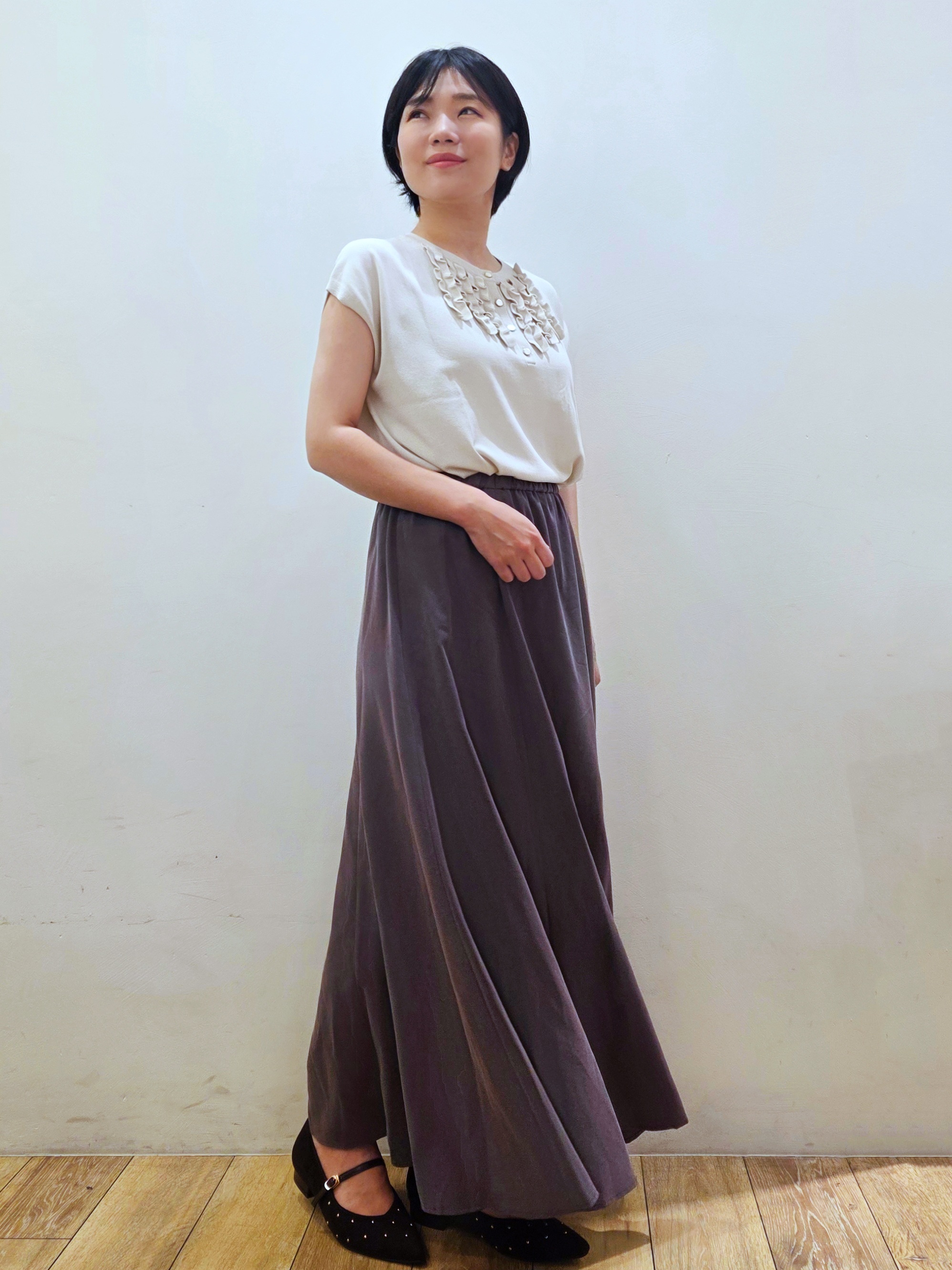 yuyuさんの「OPAQUE.CLIP｜【接触冷感／UV】フリルフレンチスリーブニット《洗濯機OK》」を使ったコーディネート