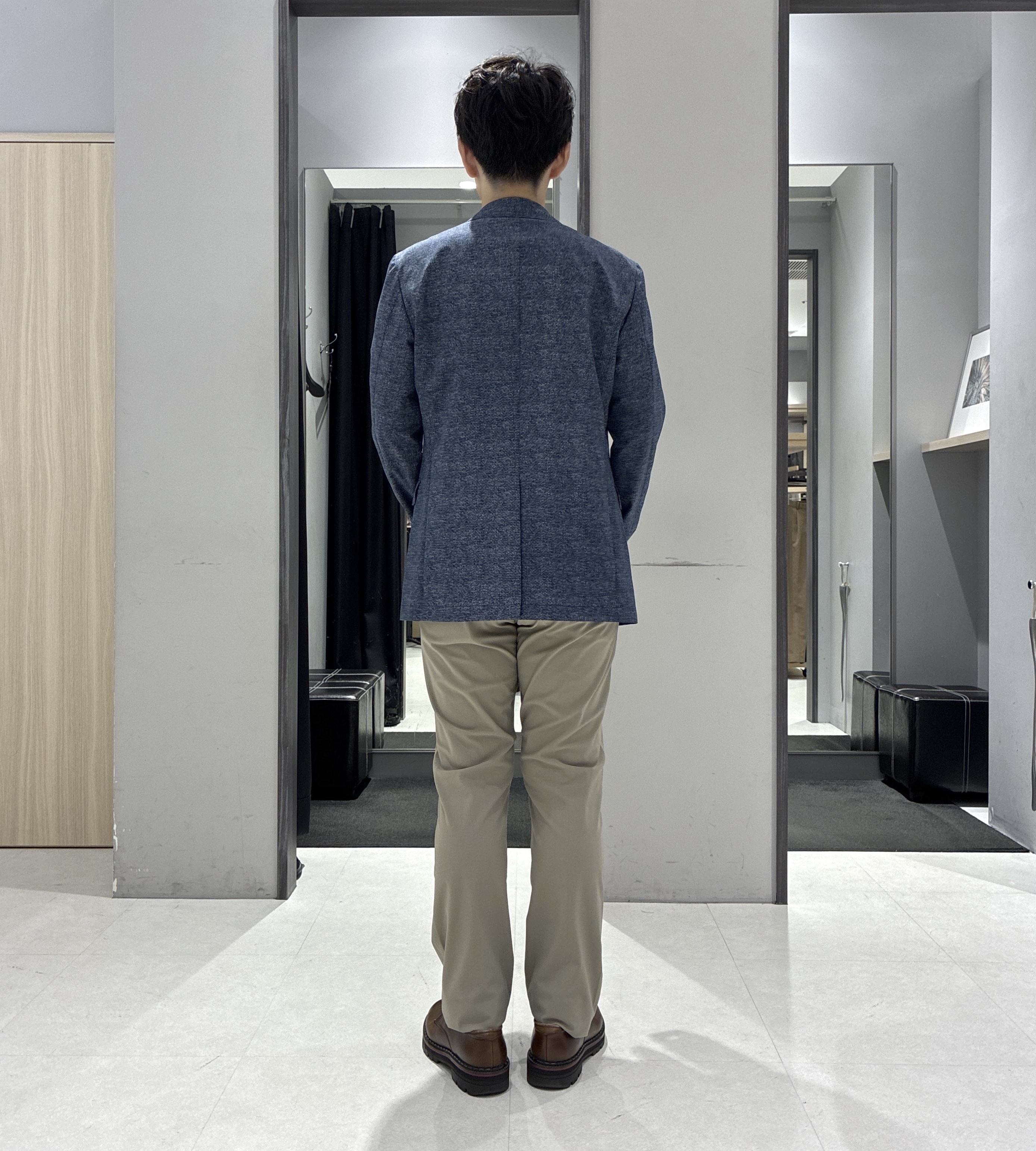 わいずみさんの「TAKEO KIKUCHI｜【抗菌防臭】COOL DOTS（R）ドビープリント ジャケット」を使ったコーディネート