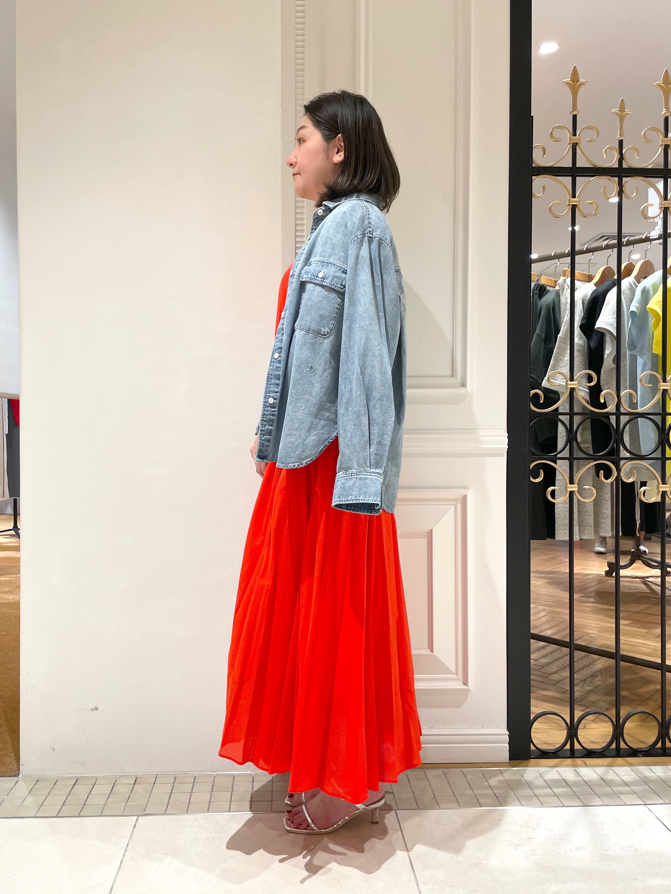 makiさんの「DRESSTERIOR｜【きれいめ/ウォッシャブル】コットンローンフレンチスリーブワンピ」を使ったコーディネート