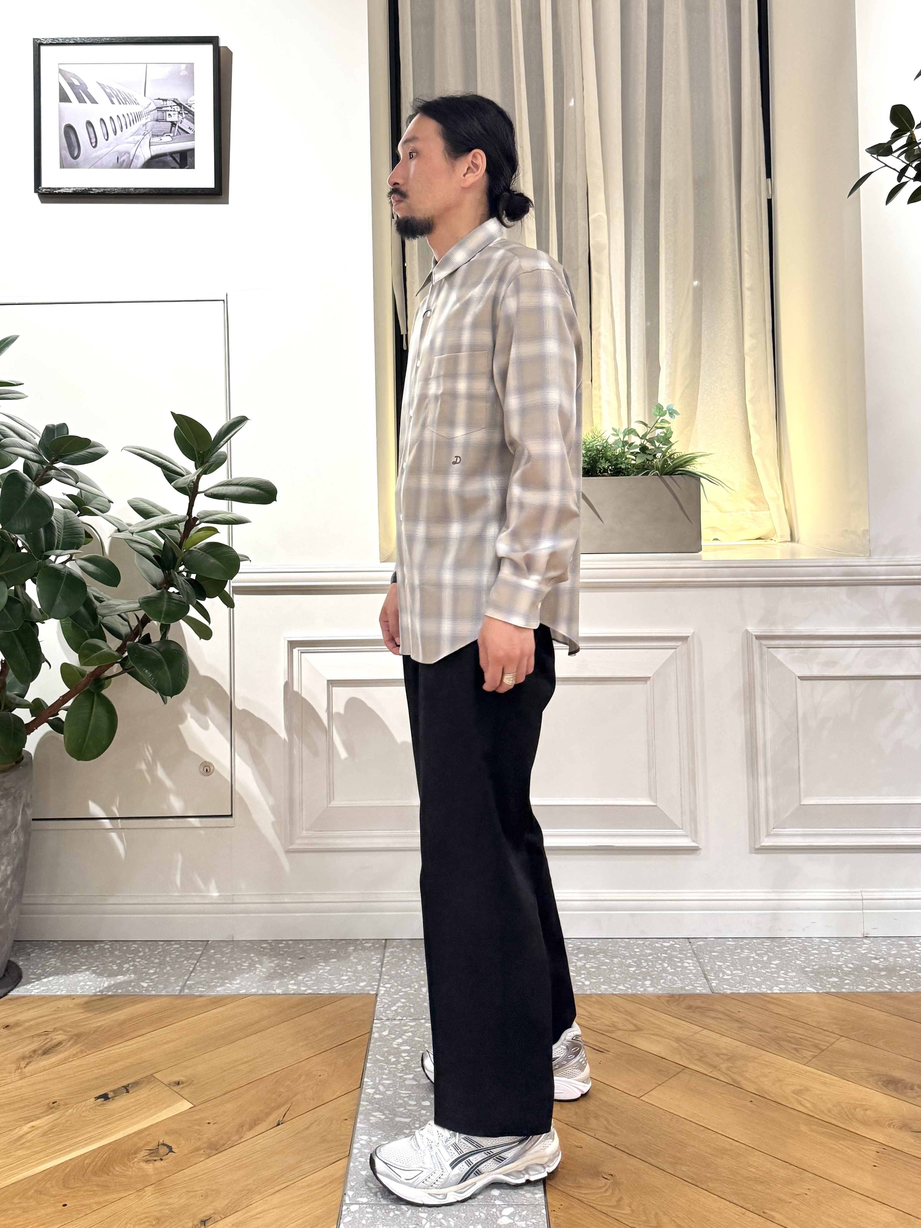 kawarataniさんの「DRESSTERIOR｜オンブレーチェックシャツ」を使ったコーディネート