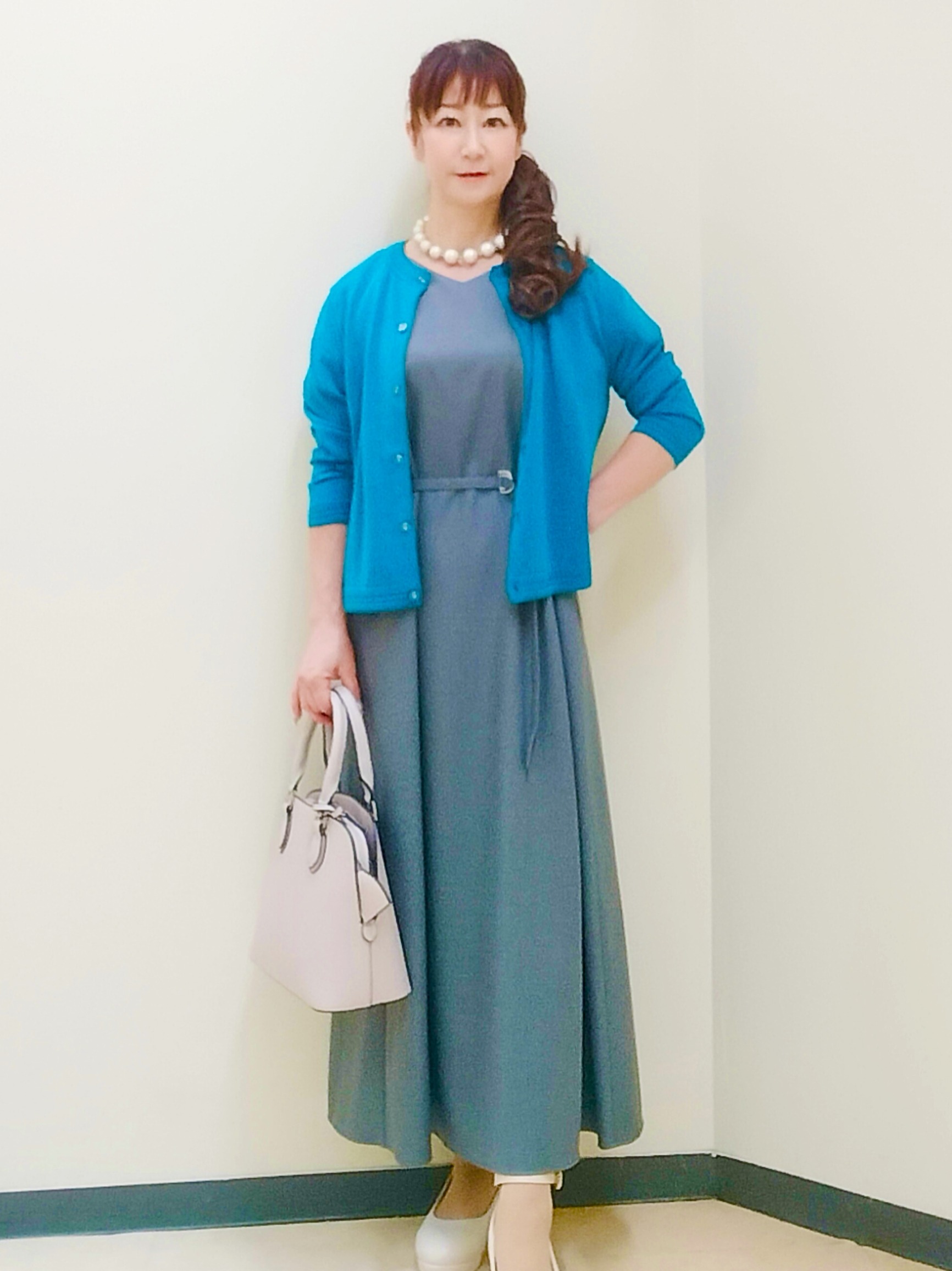 花さんの「Reflect｜【UVカット／手洗い可】パフスリーブ Vネックワンピース」を使ったコーディネート
