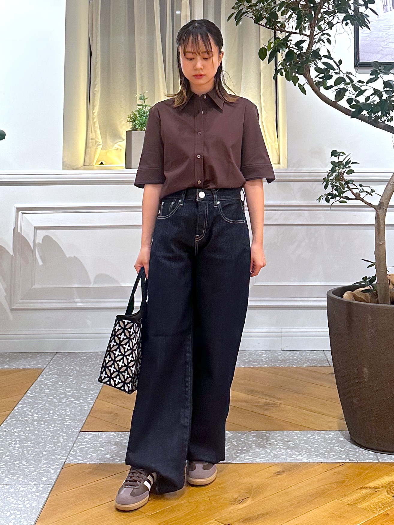 なべこさんの「DRESSTERIOR｜【接触冷感／抗菌防臭／消臭】ICE CLEAR COTTON ハーフスリーブシャツ」を使ったコーディネート
