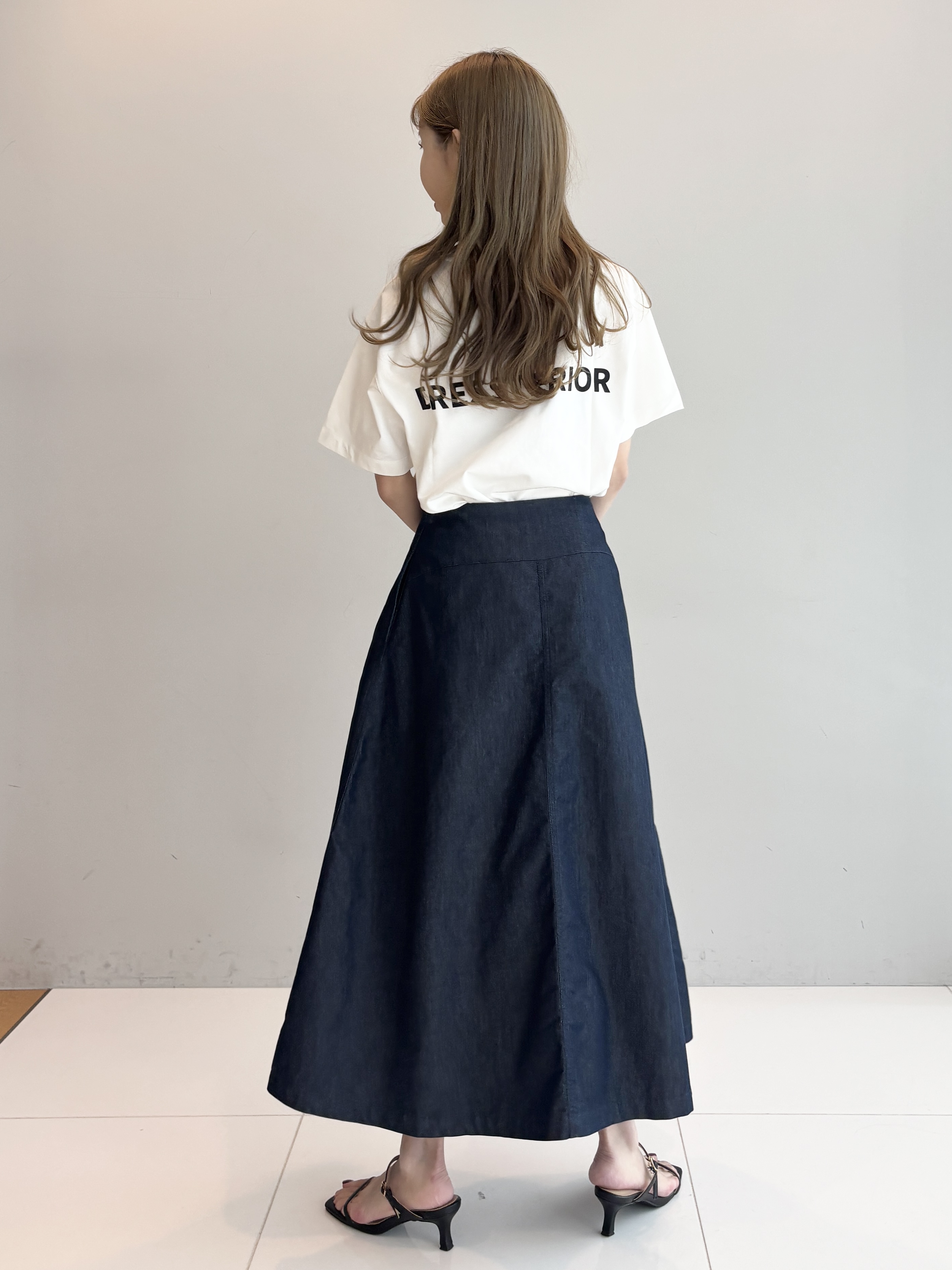 清水夏姫さんの「DRESSTERIOR｜【otonaMUSE5月号掲載】スキニーベルトサンダル」を使ったコーディネート