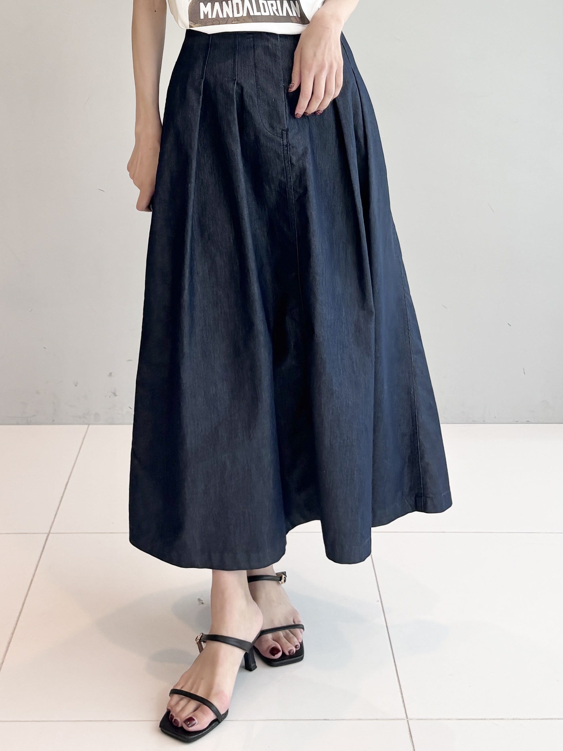 清水夏姫さんの「DRESSTERIOR｜【otonaMUSE5月号掲載】スキニーベルトサンダル」を使ったコーディネート