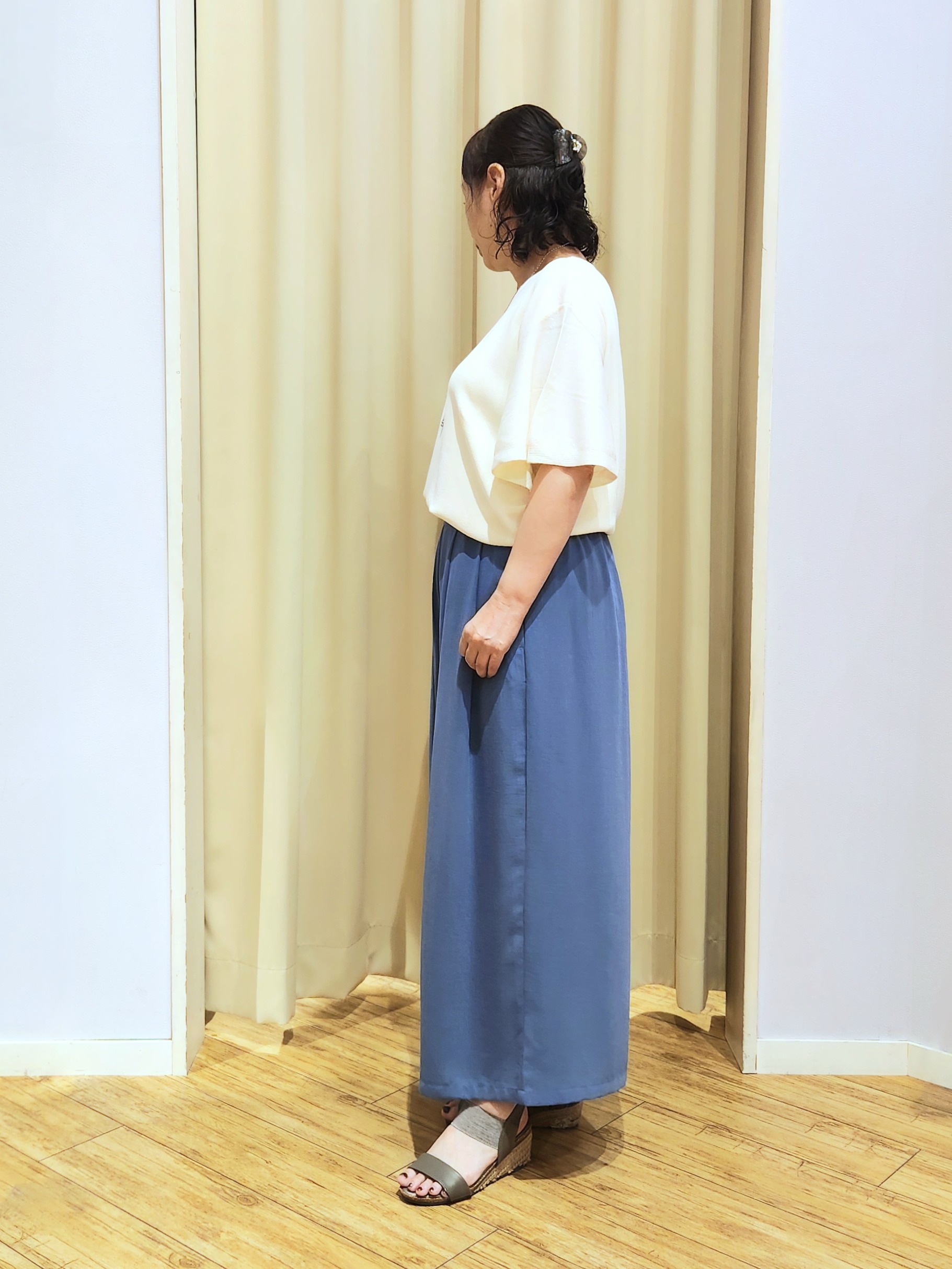 くまさんの「SHOO･LA･RUE｜【S-LL】二の腕はカバーして魅せる フレアスリーブニット」を使ったコーディネート