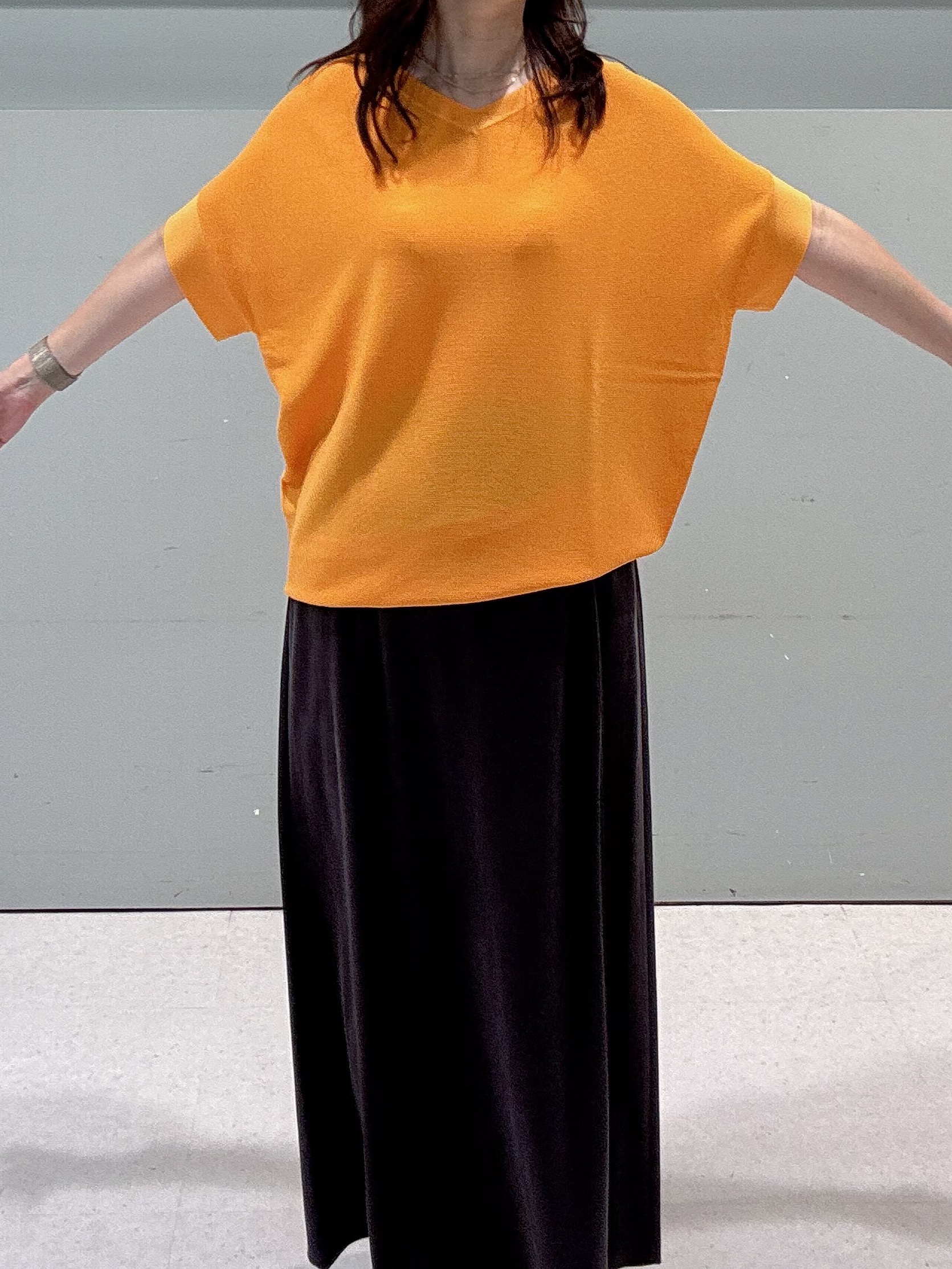 makiさんの「UNTITLED｜【11色展開/体型カバー】前後2WAYフレンチスリーブニット」を使ったコーディネート