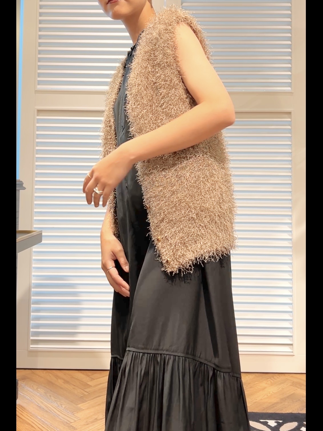 OCHIAIさんの「DRESSTERIOR｜フェザーヤーン2WAYニットプルオーバー」を使ったコーディネート