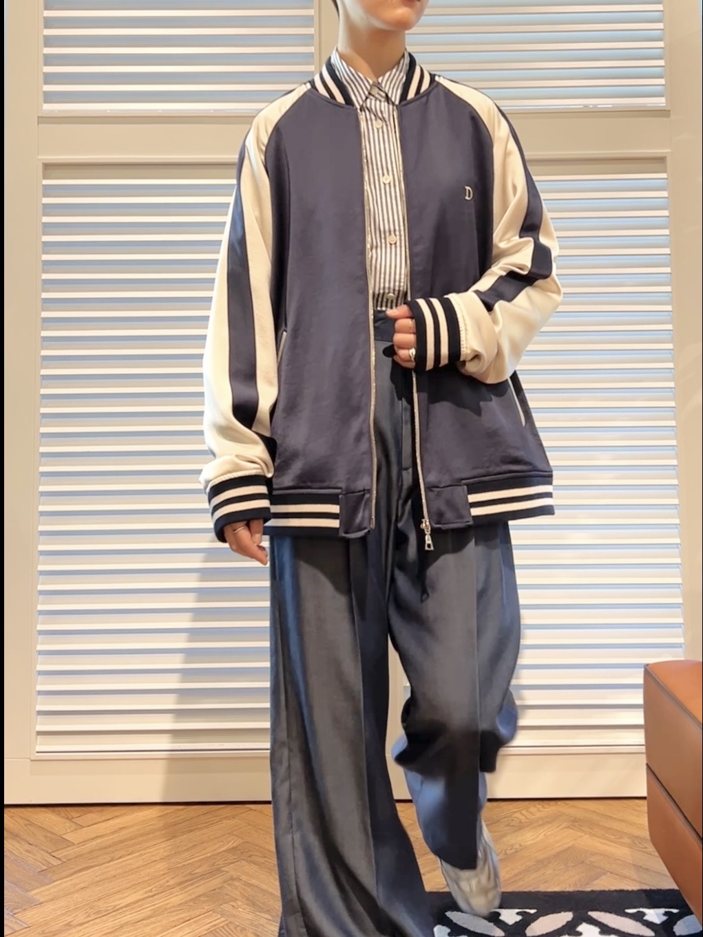 OCHIAIさんの「DRESSTERIOR｜【MonoMax4月号掲載】ピストルラビット スカジャン」を使ったコーディネート