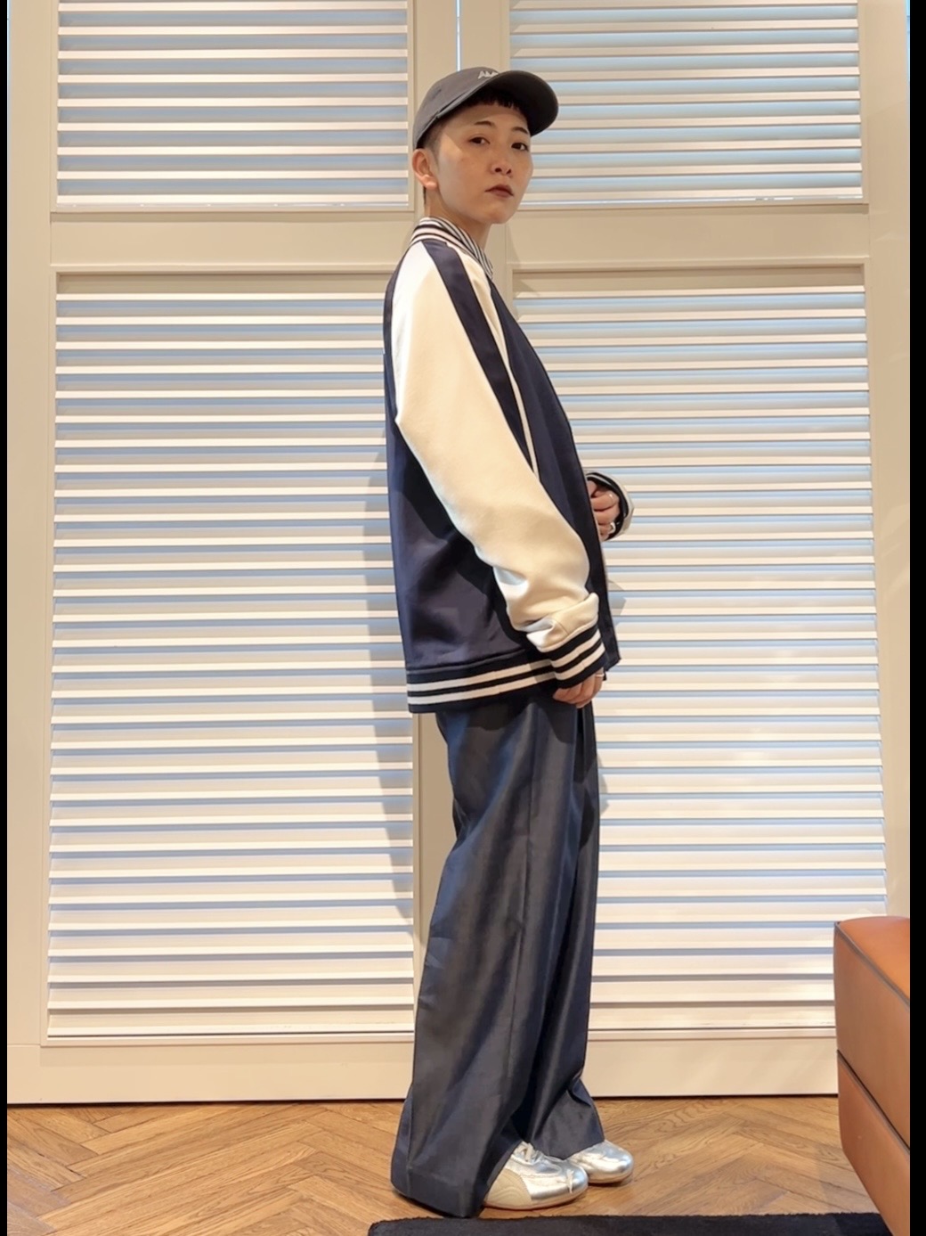 OCHIAIさんの「DRESSTERIOR｜【MonoMax4月号掲載】ピストルラビット スカジャン」を使ったコーディネート