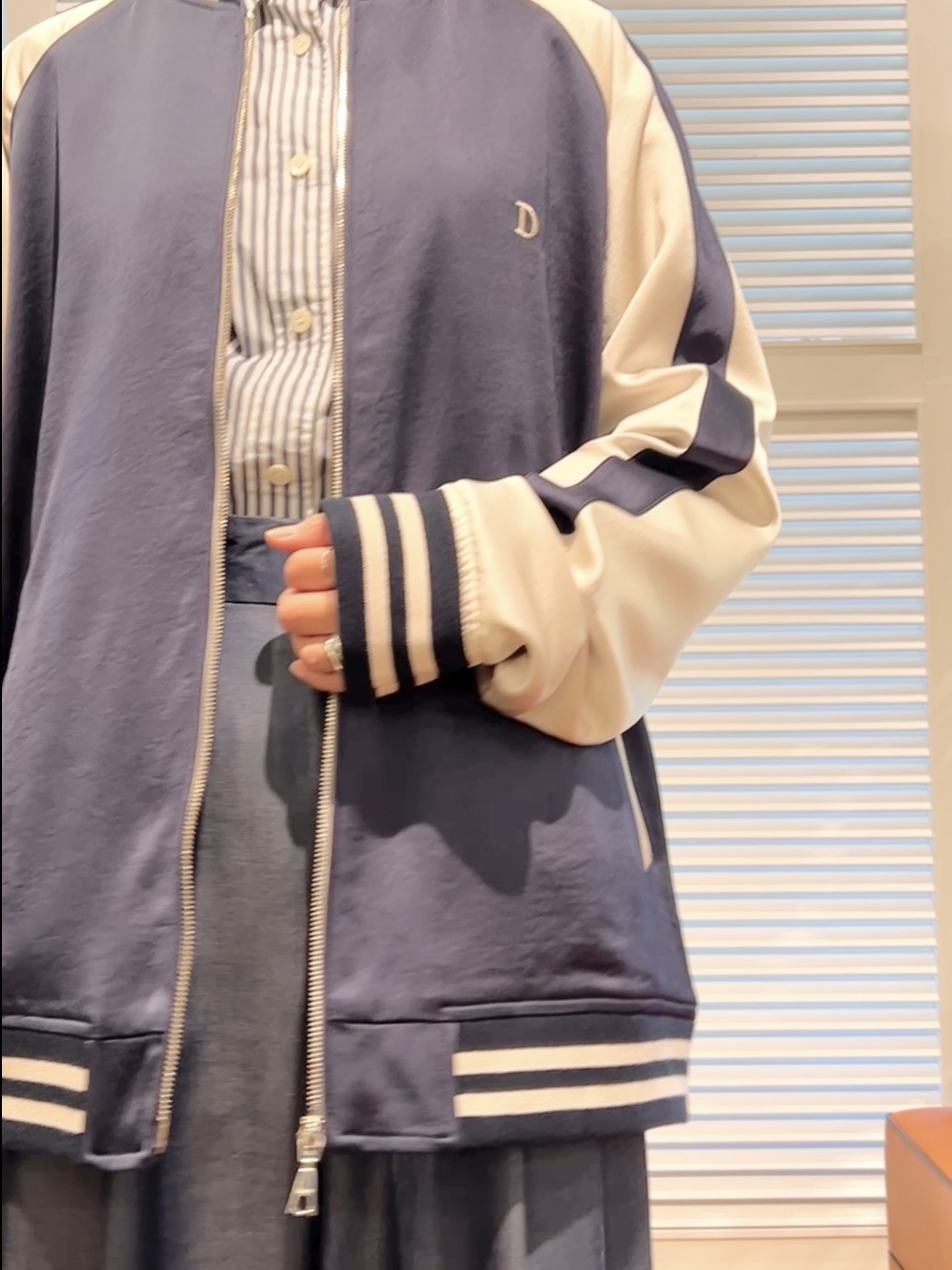 OCHIAIさんの「DRESSTERIOR｜【MonoMax4月号掲載】ピストルラビット スカジャン」を使ったコーディネート