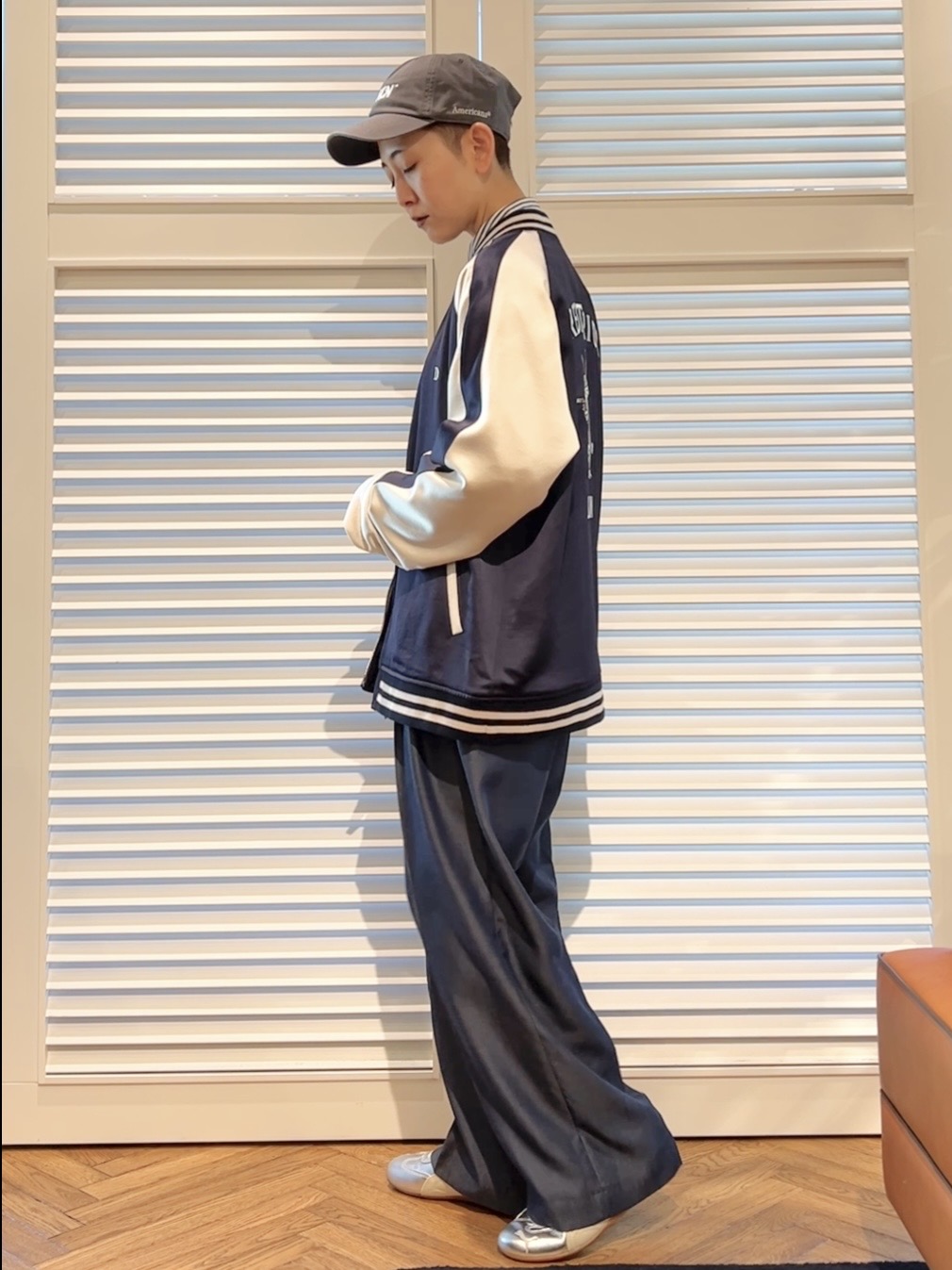 OCHIAIさんの「DRESSTERIOR｜【MonoMax4月号掲載】ピストルラビット スカジャン」を使ったコーディネート