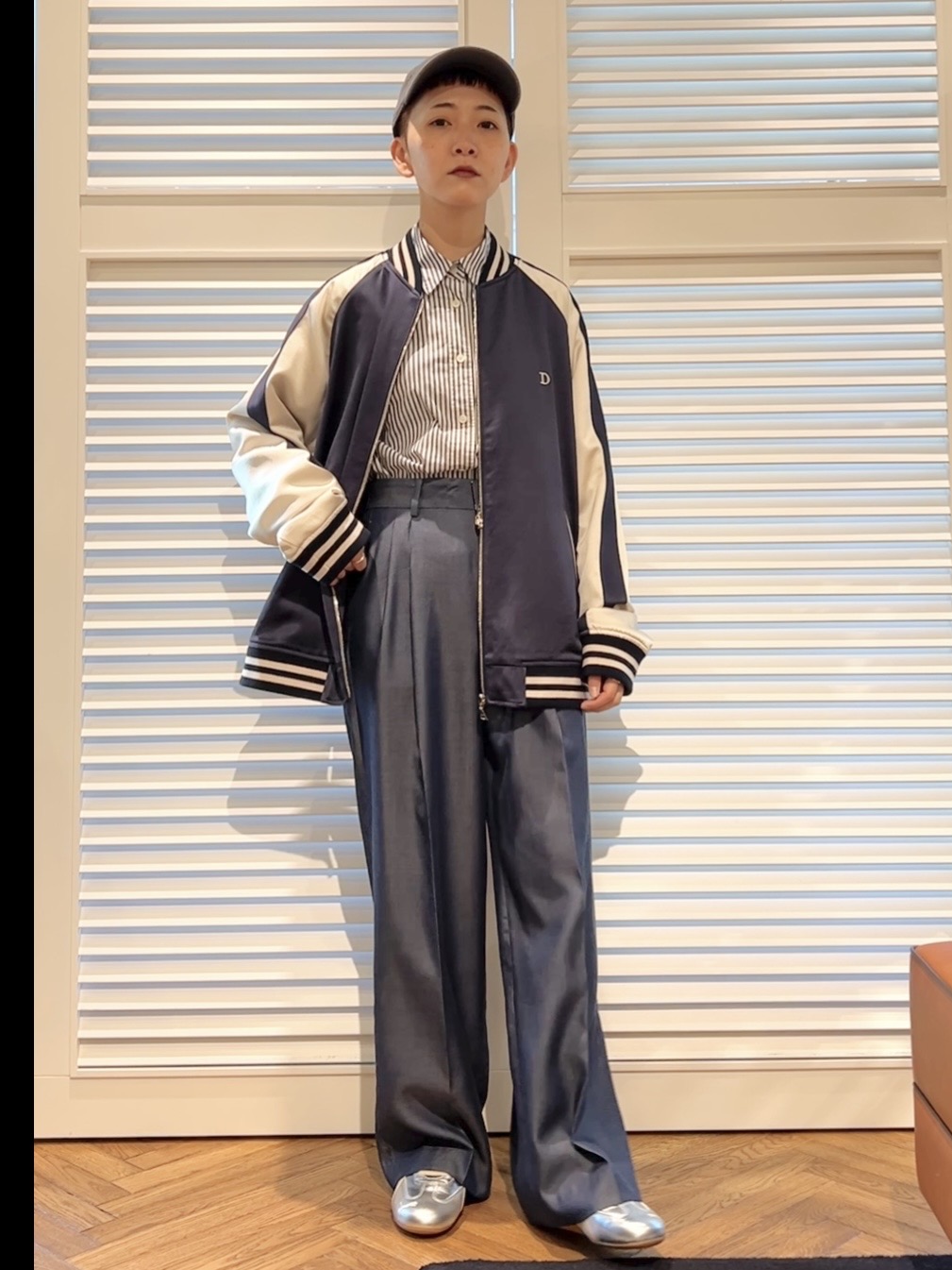 OCHIAIさんの「DRESSTERIOR｜【MonoMax4月号掲載】ピストルラビット スカジャン」を使ったコーディネート