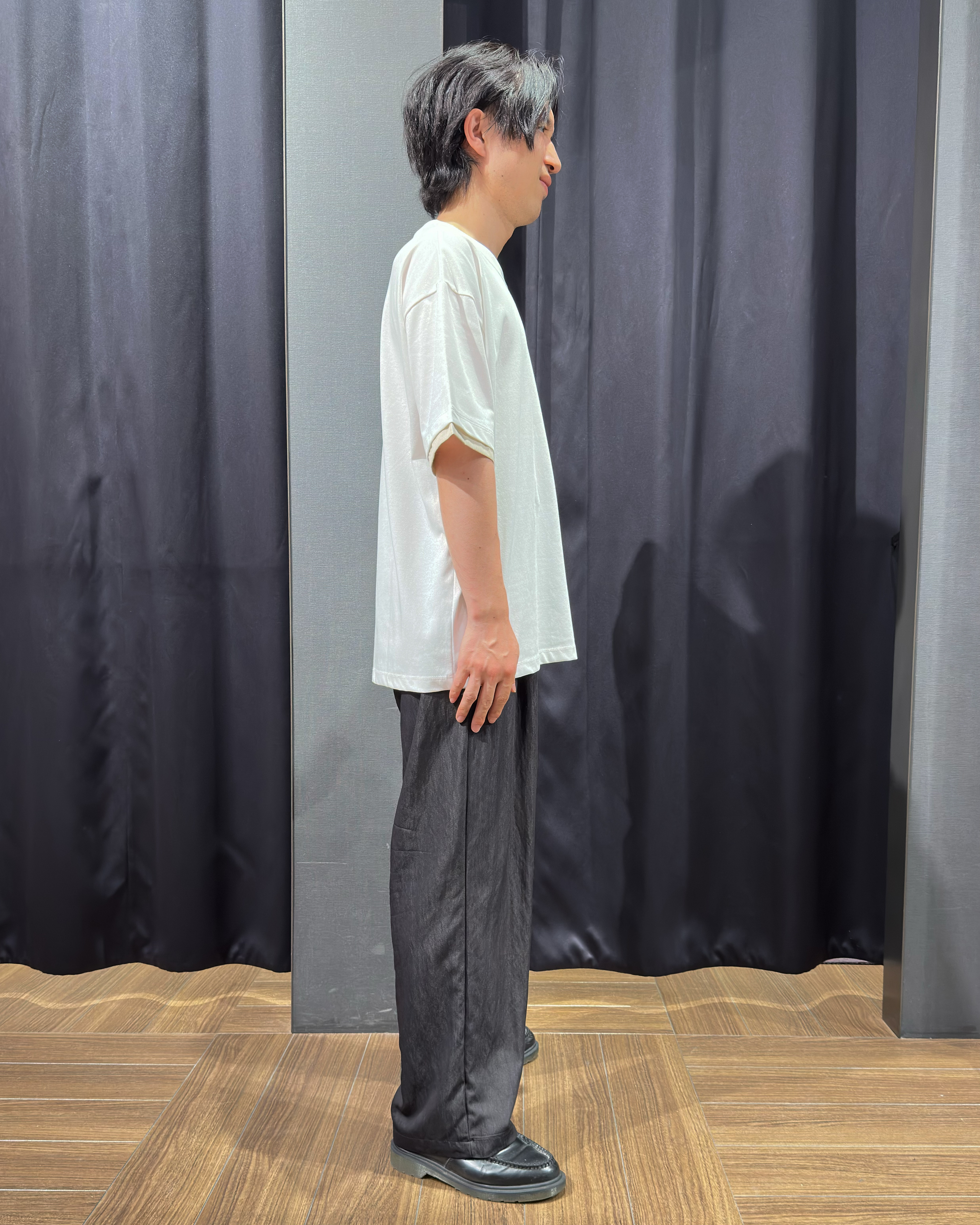 tomoyaさんの「THE SHOP TK｜【マシンウォッシャブル】袖レイヤード半袖Tシャツ」を使ったコーディネート