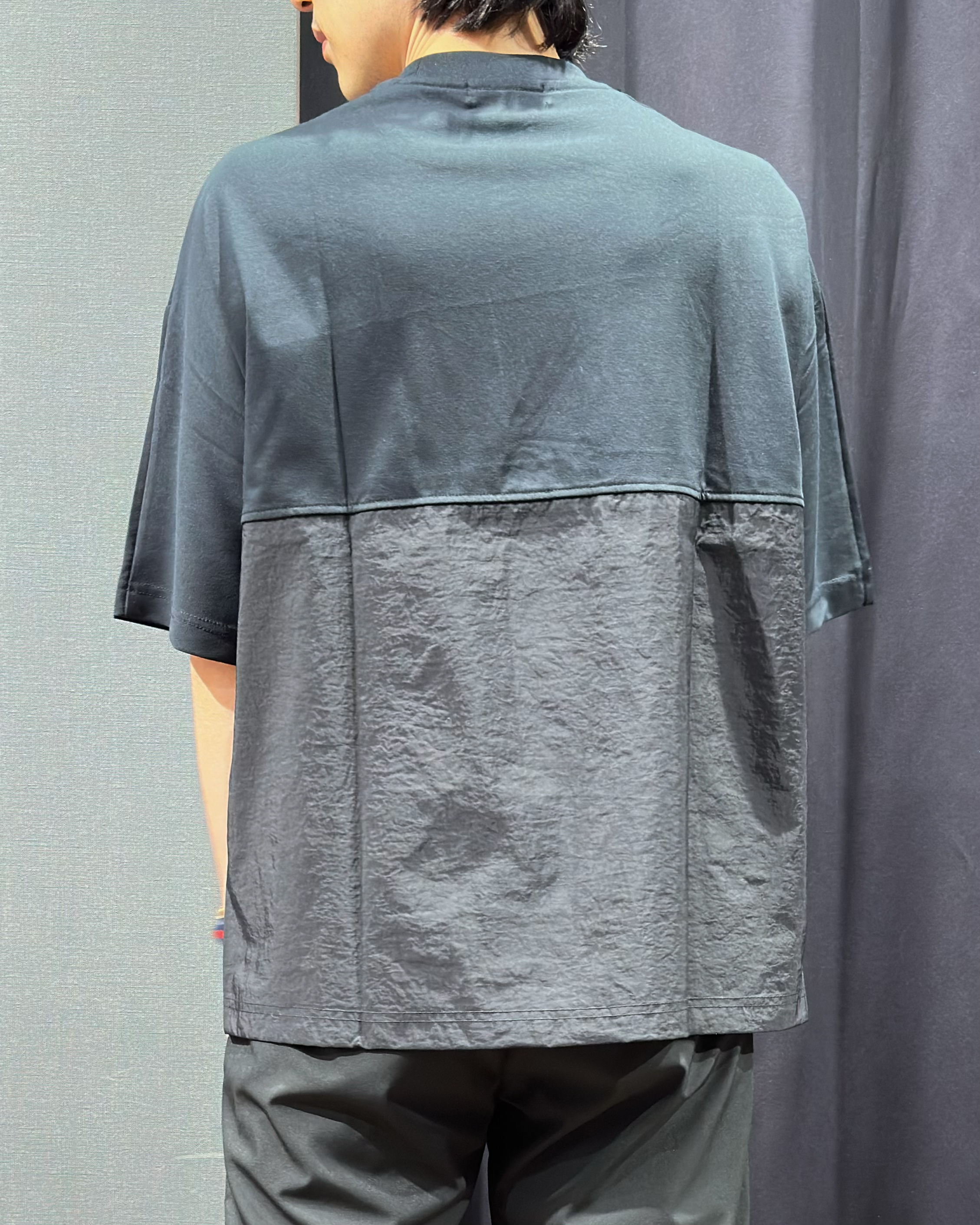 tomoyaさんの「THE SHOP TK｜【ゆったりシルエット】前後切り替え 半袖Tシャツ」を使ったコーディネート