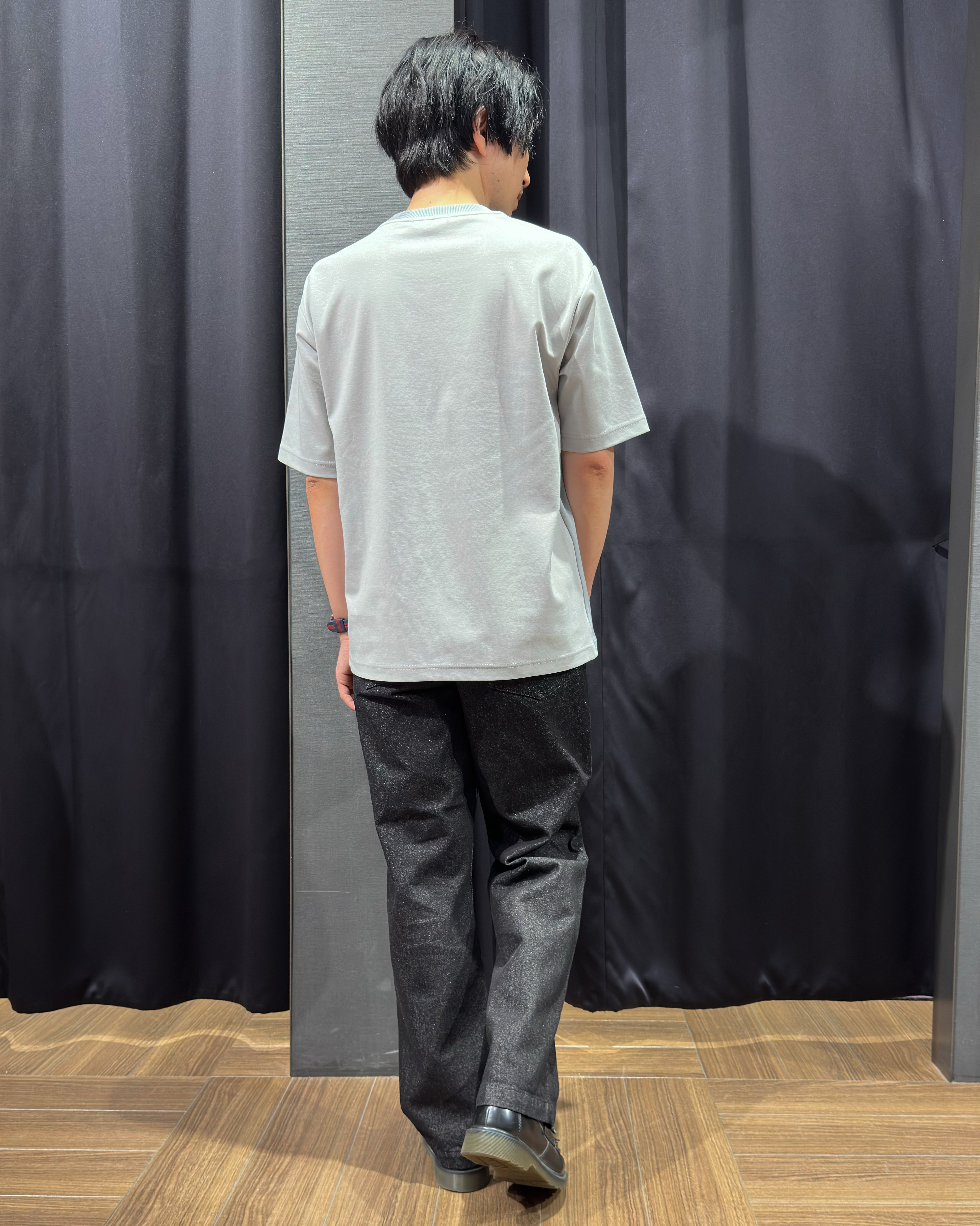 tomoyaさんの「THE SHOP TK｜【洗濯機OK】ブロッキング半袖ニット」を使ったコーディネート