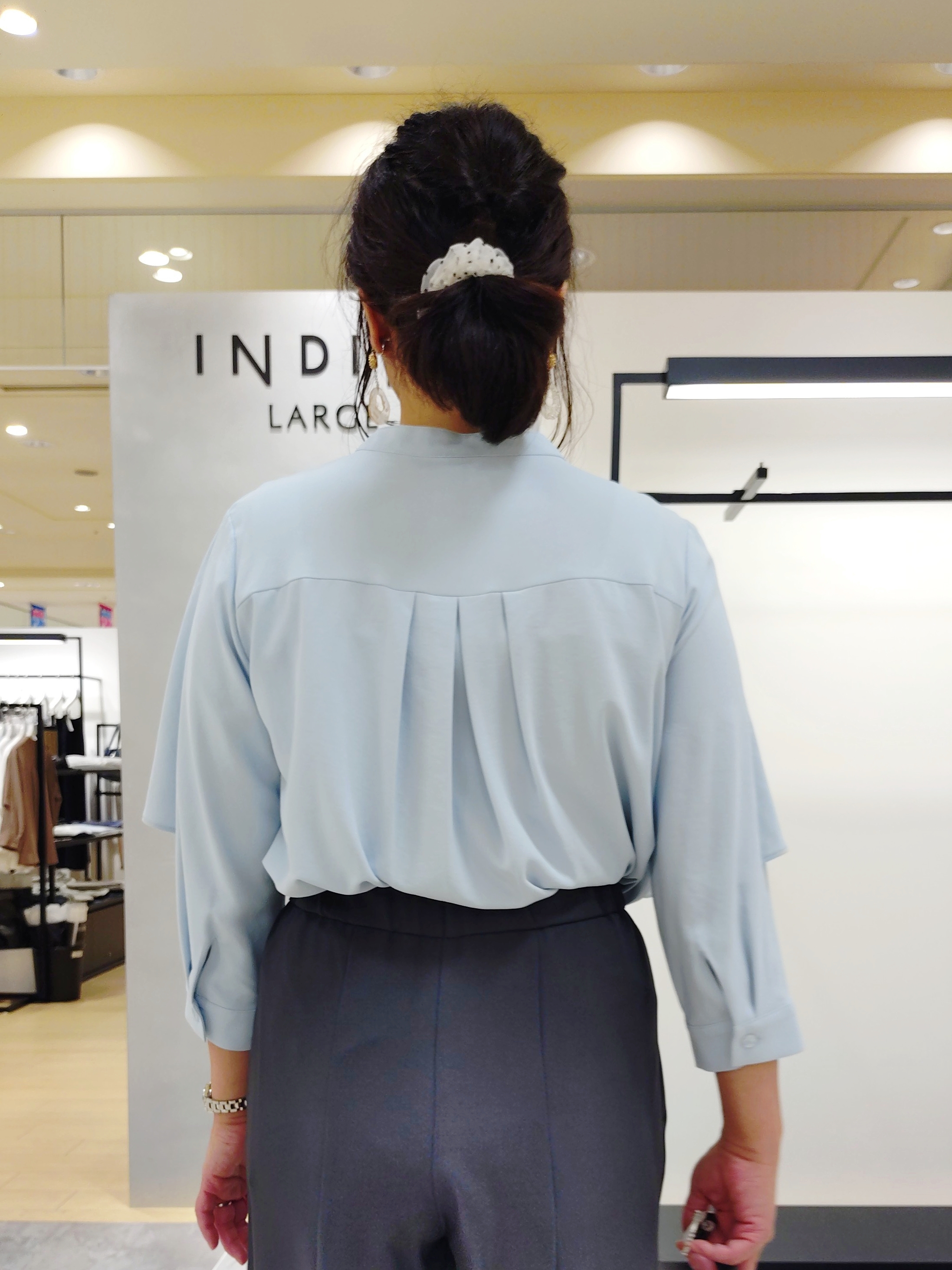 TOMOMIさんの「INDIVI｜【選べるデザイン】スモールワントップネックレス」を使ったコーディネート