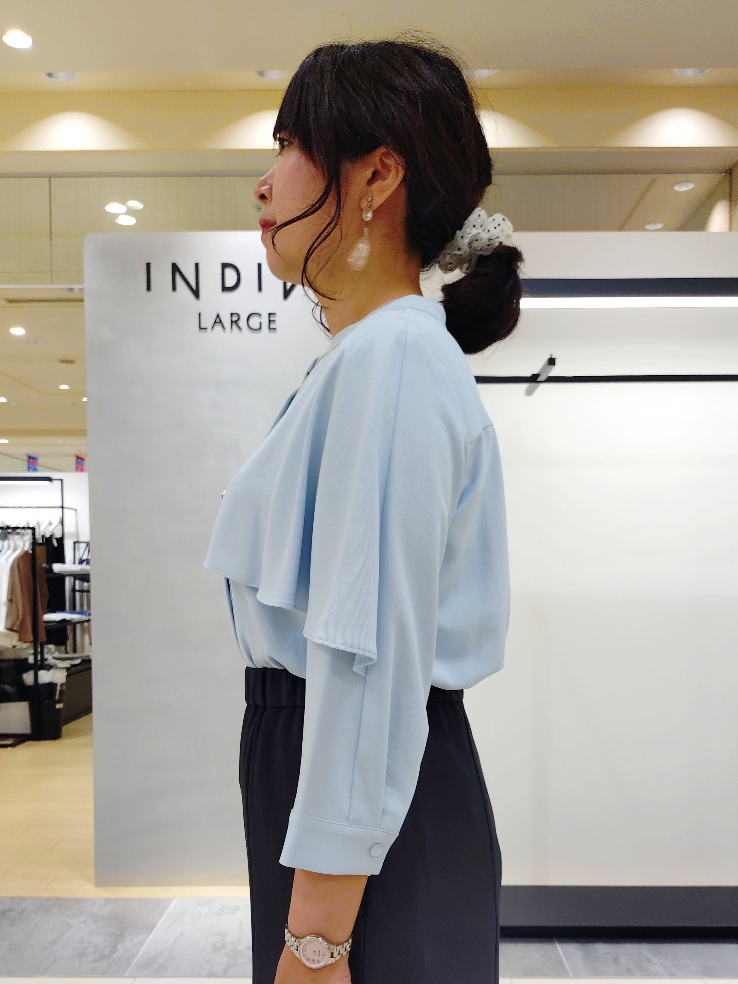 TOMOMIさんの「INDIVI｜【選べるデザイン】スモールワントップネックレス」を使ったコーディネート
