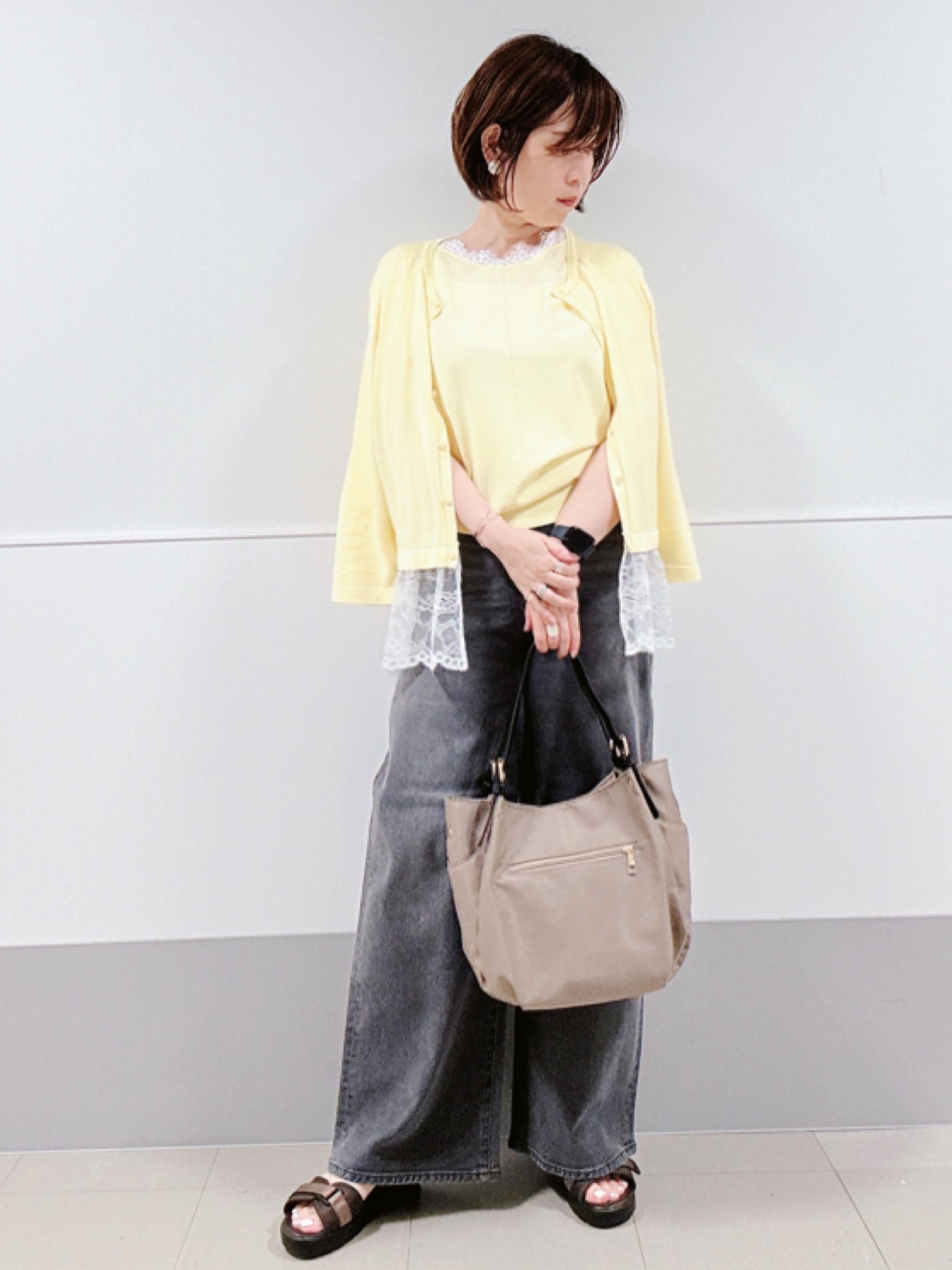 マキコさんの「Reflect｜【二の腕カバー／手洗い可】ネックレース フレンチスリーブニット」を使ったコーディネート