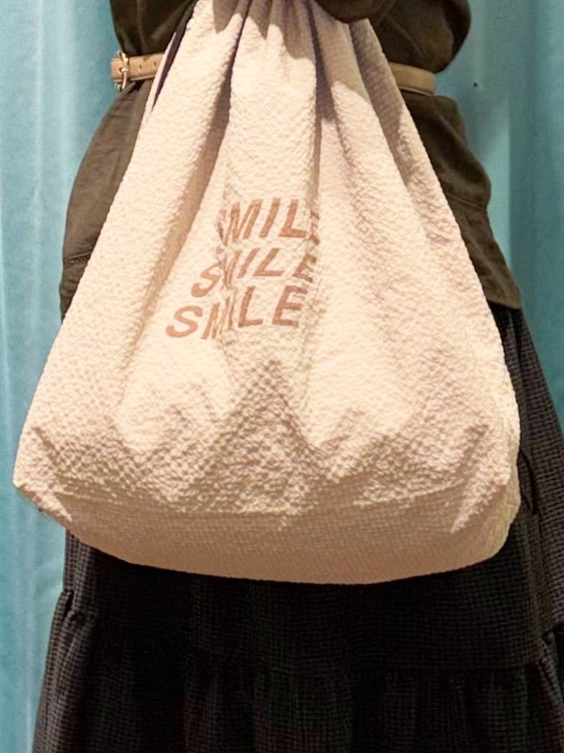tukiさんの「SHOO･LA･RUE｜【ひんやり/S-LL/体型カバー】はしごレースが魅力な スラブポンチョ風ブラウス」を使ったコーディネート