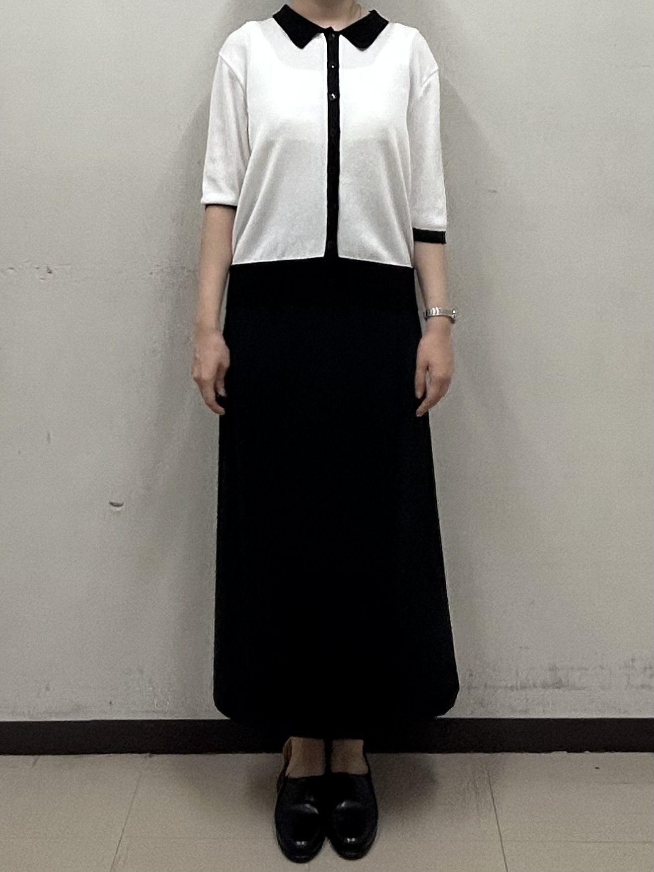 noeさんの「INDIVI｜【バイカラー】衿付きシャツ風ニット」を使ったコーディネート