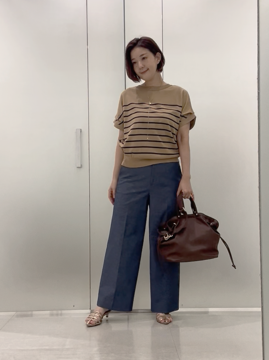 まどかさんの「UNTITLED｜【肌に張りつきにくい/前後2WAY】ドライタッチコットンプルオーバー」を使ったコーディネート