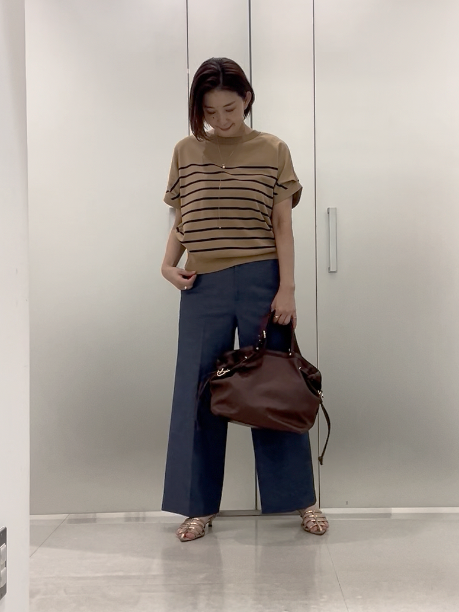まどかさんの「UNTITLED｜【肌に張りつきにくい/前後2WAY】ドライタッチコットンプルオーバー」を使ったコーディネート