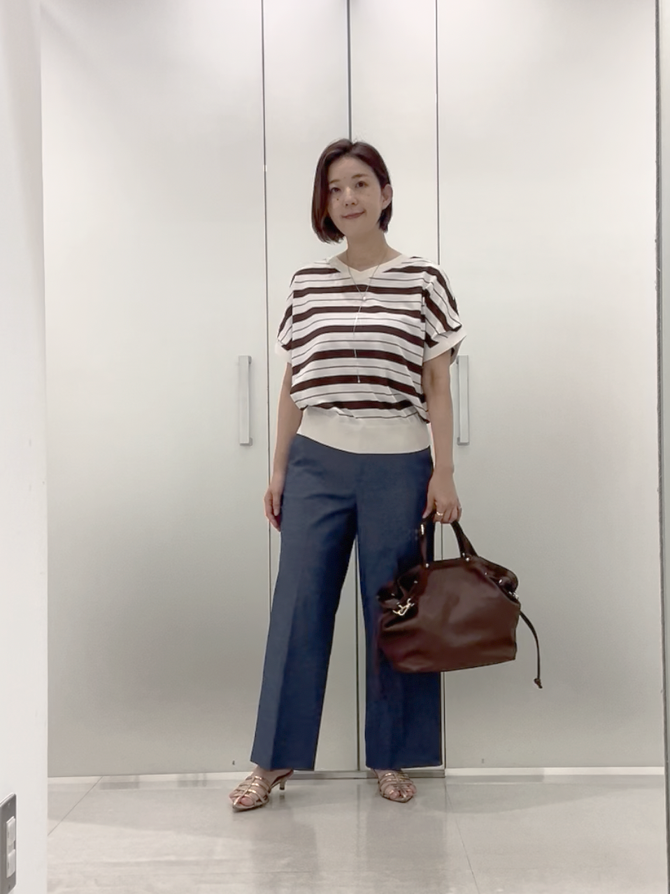 まどかさんの「UNTITLED｜【接触冷感/洗える/後ろウエストゴム】オックスワイドパンツ」を使ったコーディネート