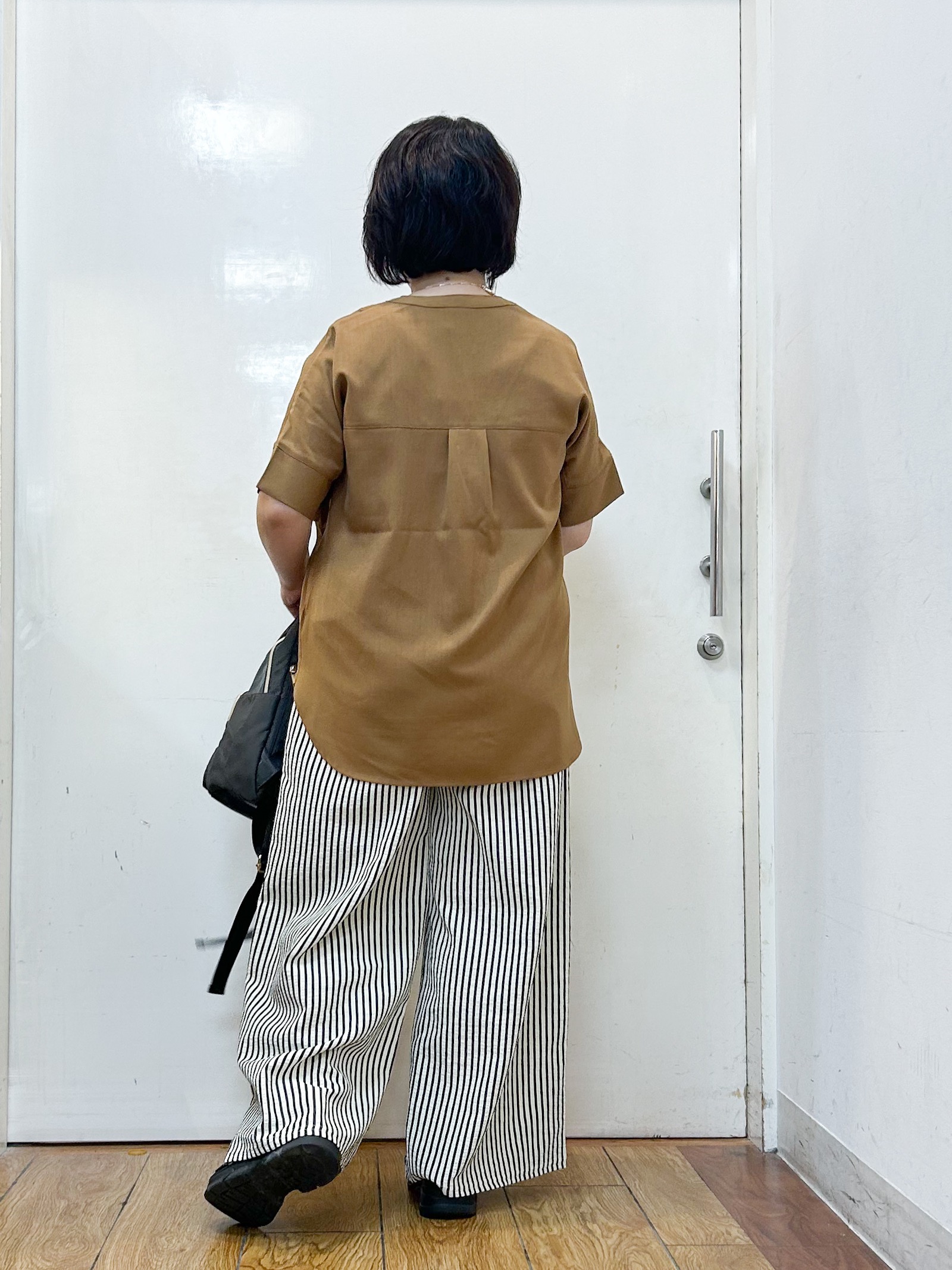 haruさんの「SHOO･LA･RUE｜【洗濯後しわになりにくい/ひんやり/UV/吸水速乾】Wポケットが目を引く オンオフ使えるスキッパーブ」を使ったコーディネート