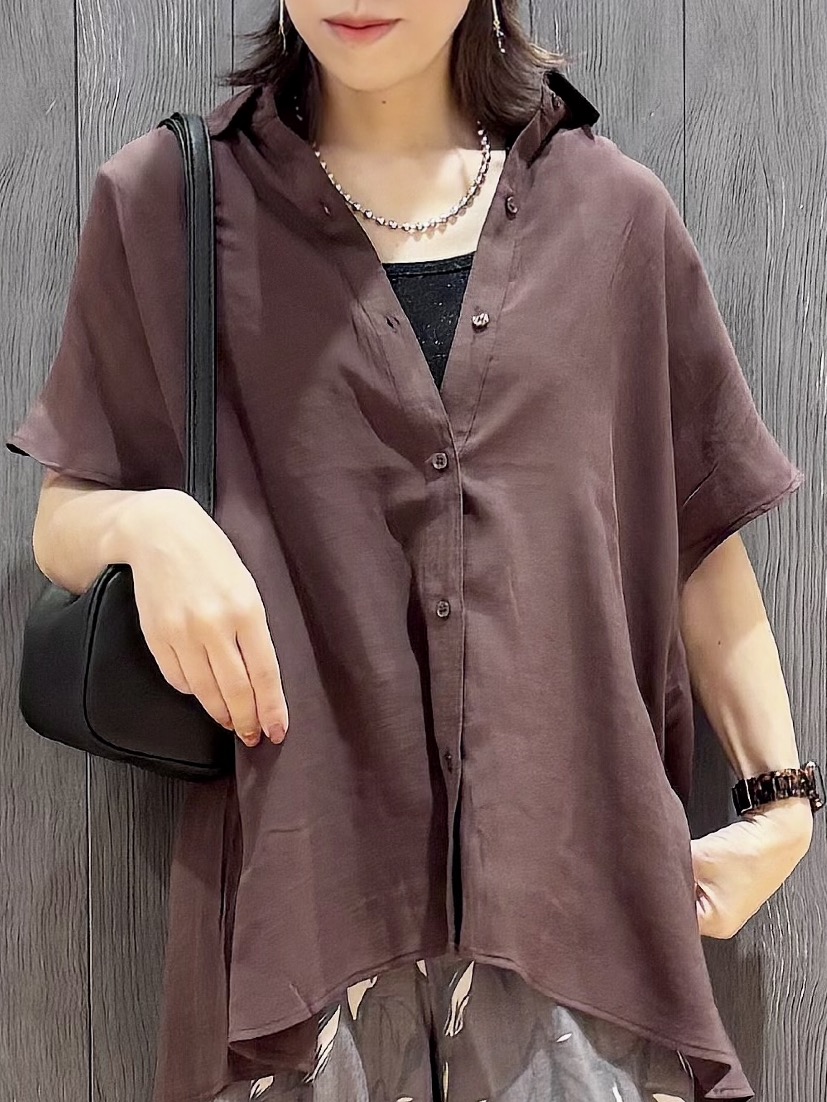meiさんの「SHOO･LA･RUE｜【ひんやり/UV】ほんのりシアーで上品な バックギャザーブラウス」を使ったコーディネート