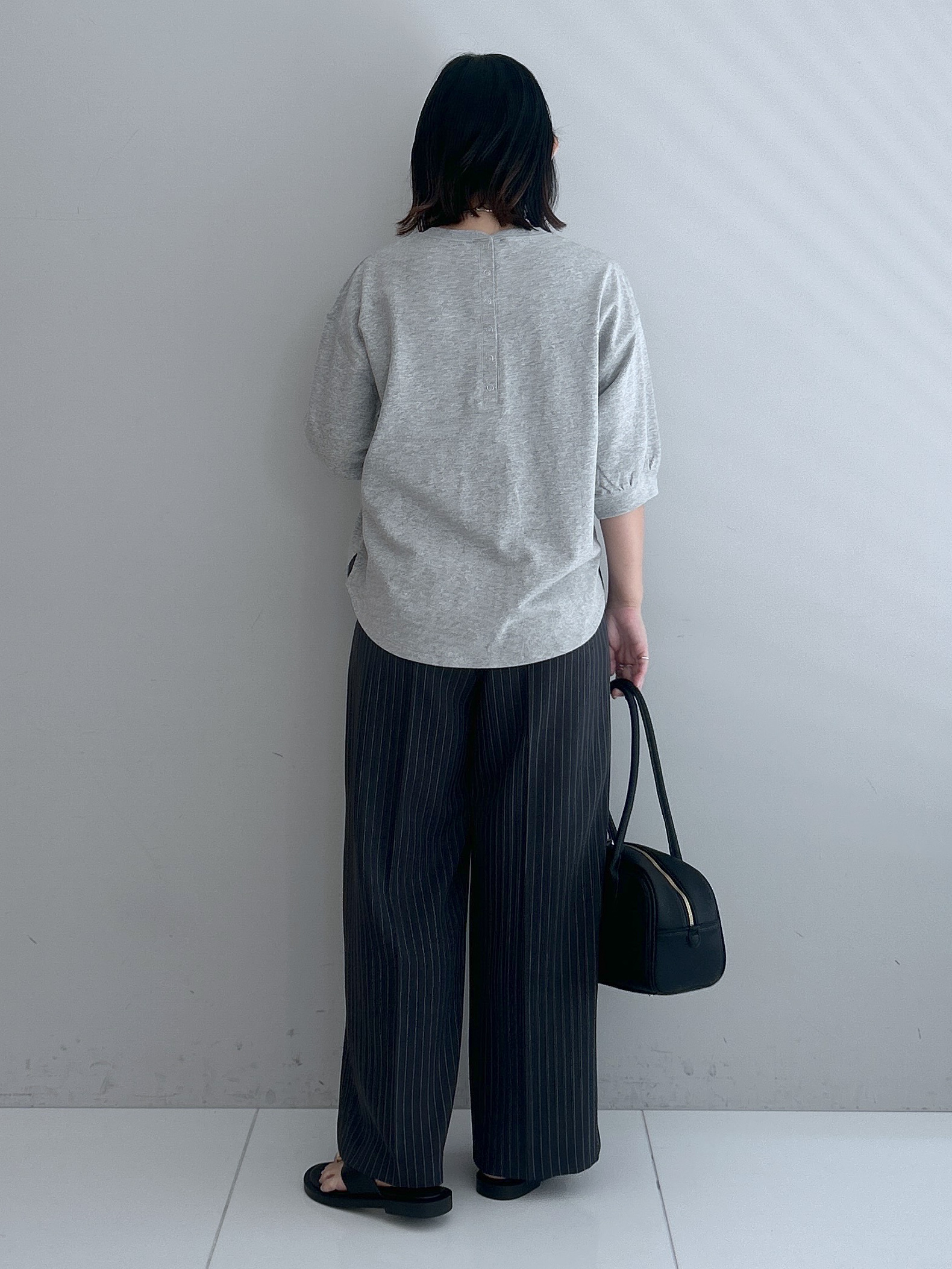 Hirokaさんの「Dessin｜バックヘンリーカットソー5分袖」を使ったコーディネート
