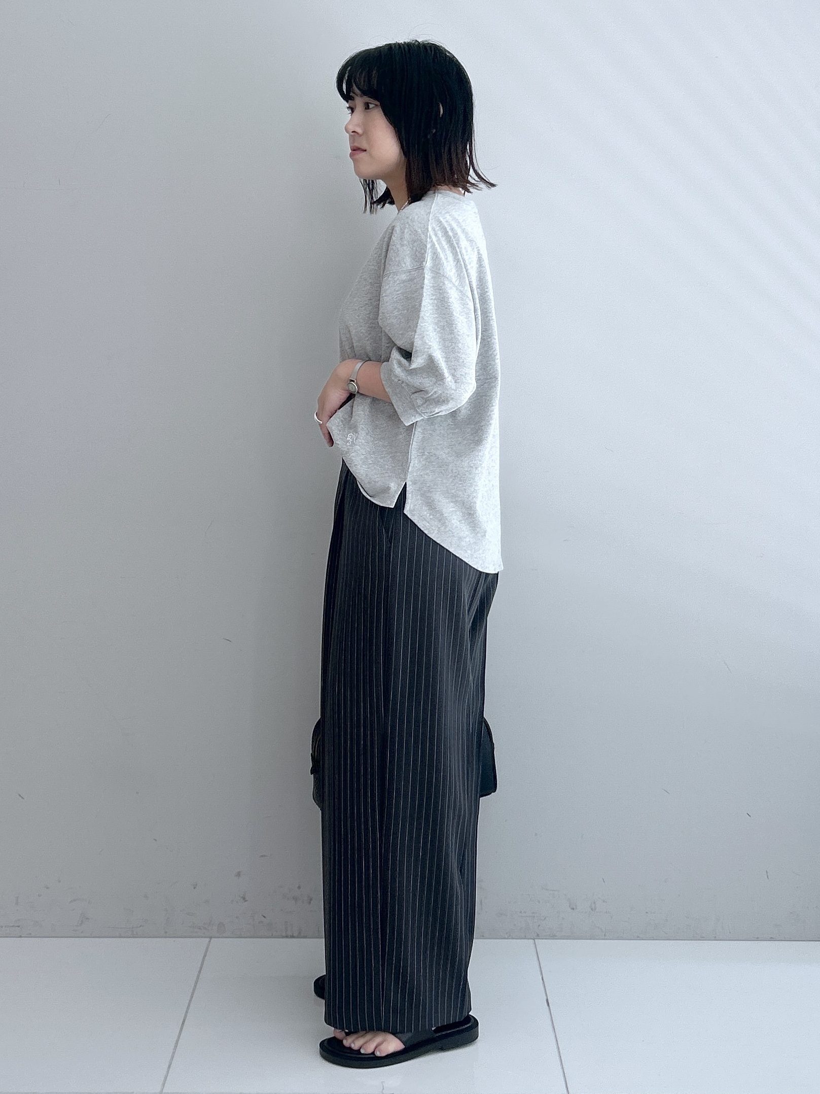 Hirokaさんの「Dessin｜バックヘンリーカットソー5分袖」を使ったコーディネート