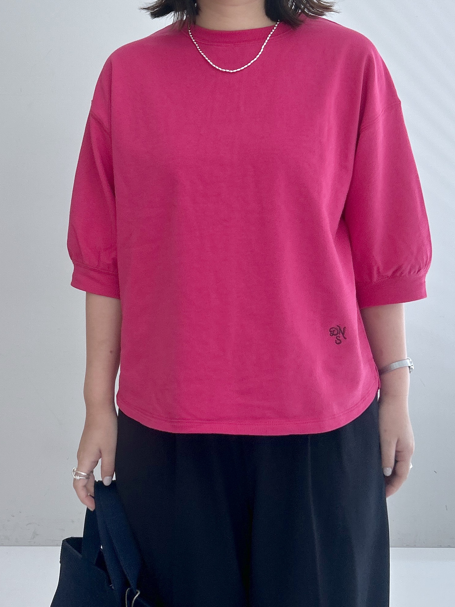 Hirokaさんの「Dessin｜バックヘンリーカットソー5分袖」を使ったコーディネート